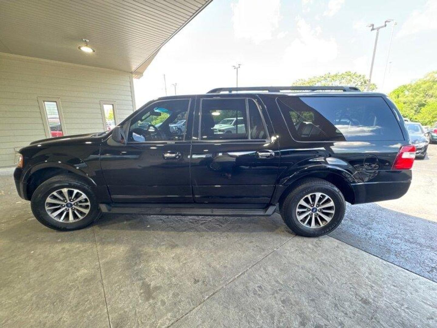 2016 Shadow Black Ford Expedition EL XLT (1FMJK1JT5GE) with an EcoBoost 3.5L Twin Turbo V6 365hp 420ft. lbs. engine, Automatic transmission, located at 25355 Eames Street, Channahon, IL, 60410, (815) 467-1807, 41.429108, -88.228432 - Looking for a vehicle that can handle your big family and all their gear? Look no further than the 2016 Ford Expedition EL XLT! This bad boy is powered by an EcoBoost 3.5L Twin Turbo V6 engine that delivers a whopping 365 horsepower and 420ft. lbs. of torque. That's enough power to tow your boat, yo - Photo#6