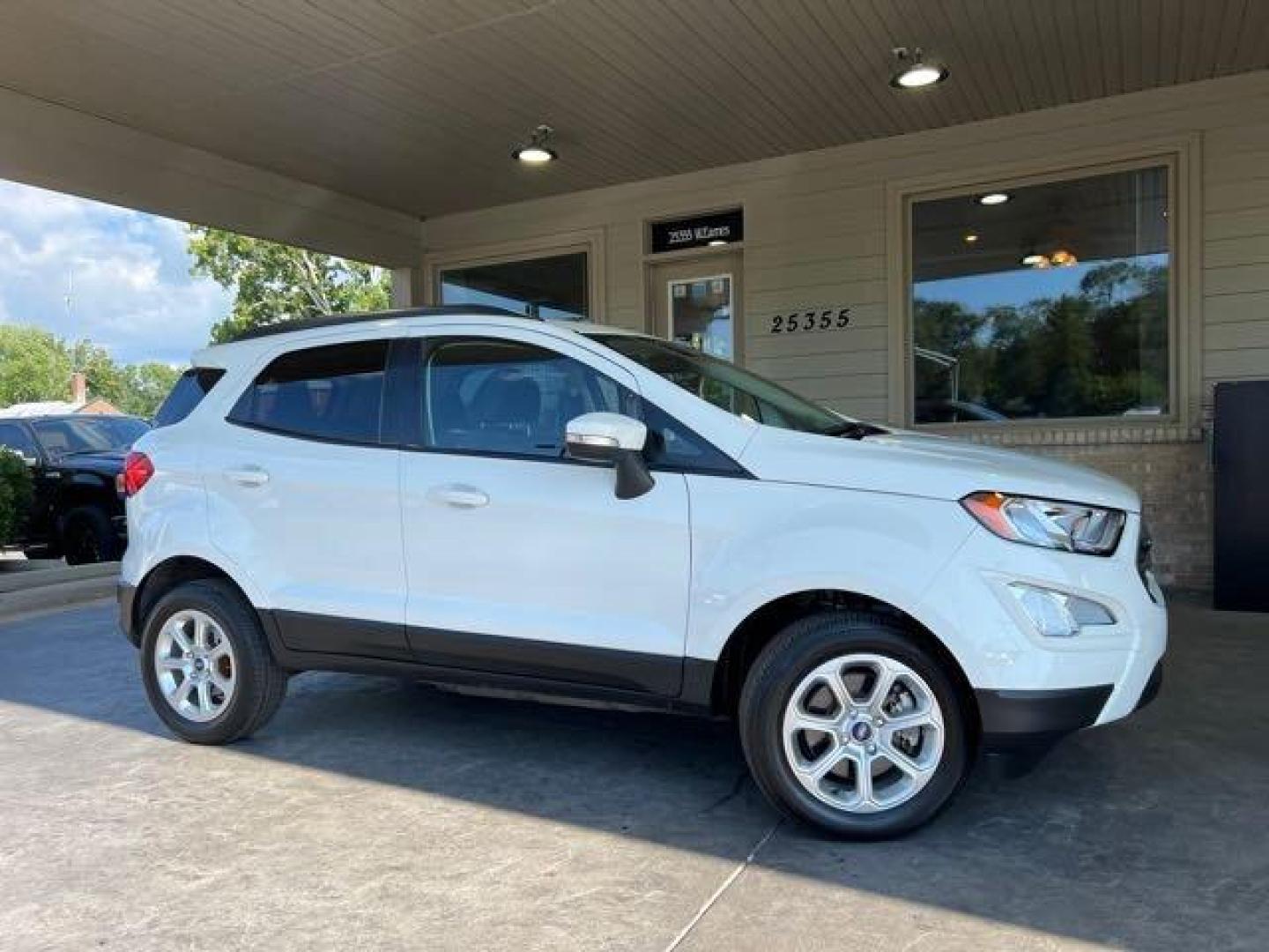 2019 White Platinum Metallic Tri-Coat Ford EcoSport SE (MAJ6S3GL2KC) with an 2.0L I4 166hp 149ft. engine, Automatic transmission, located at 25355 Eames Street, Channahon, IL, 60410, (815) 467-1807, 41.429108, -88.228432 - Photo#1