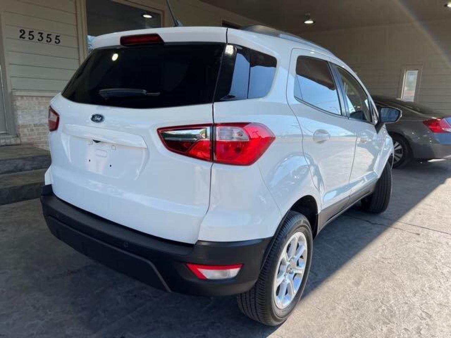 2019 White Platinum Metallic Tri-Coat Ford EcoSport SE (MAJ6S3GL2KC) with an 2.0L I4 166hp 149ft. engine, Automatic transmission, located at 25355 Eames Street, Channahon, IL, 60410, (815) 467-1807, 41.429108, -88.228432 - Photo#2