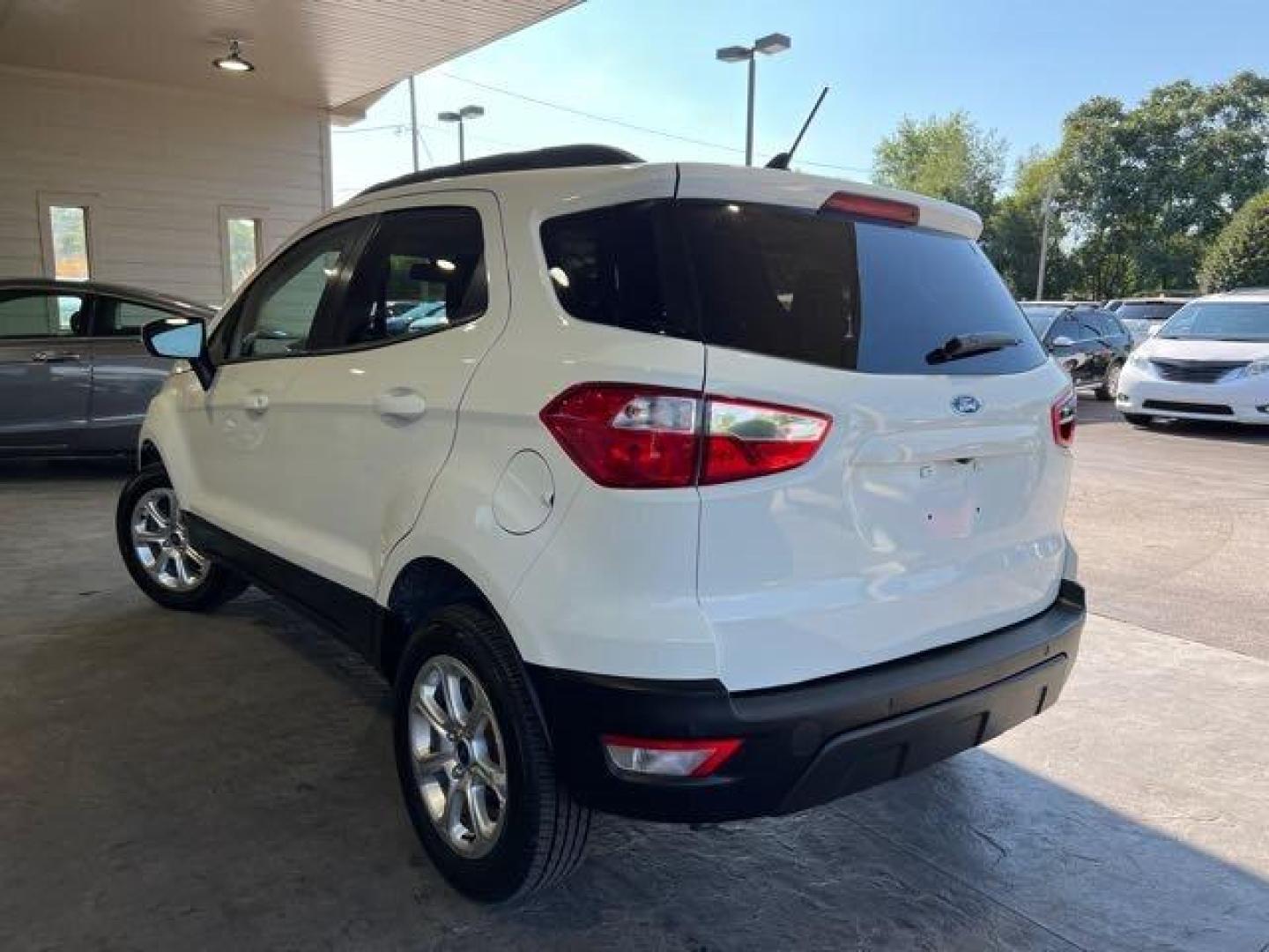 2019 White Platinum Metallic Tri-Coat Ford EcoSport SE (MAJ6S3GL2KC) with an 2.0L I4 166hp 149ft. engine, Automatic transmission, located at 25355 Eames Street, Channahon, IL, 60410, (815) 467-1807, 41.429108, -88.228432 - Photo#4