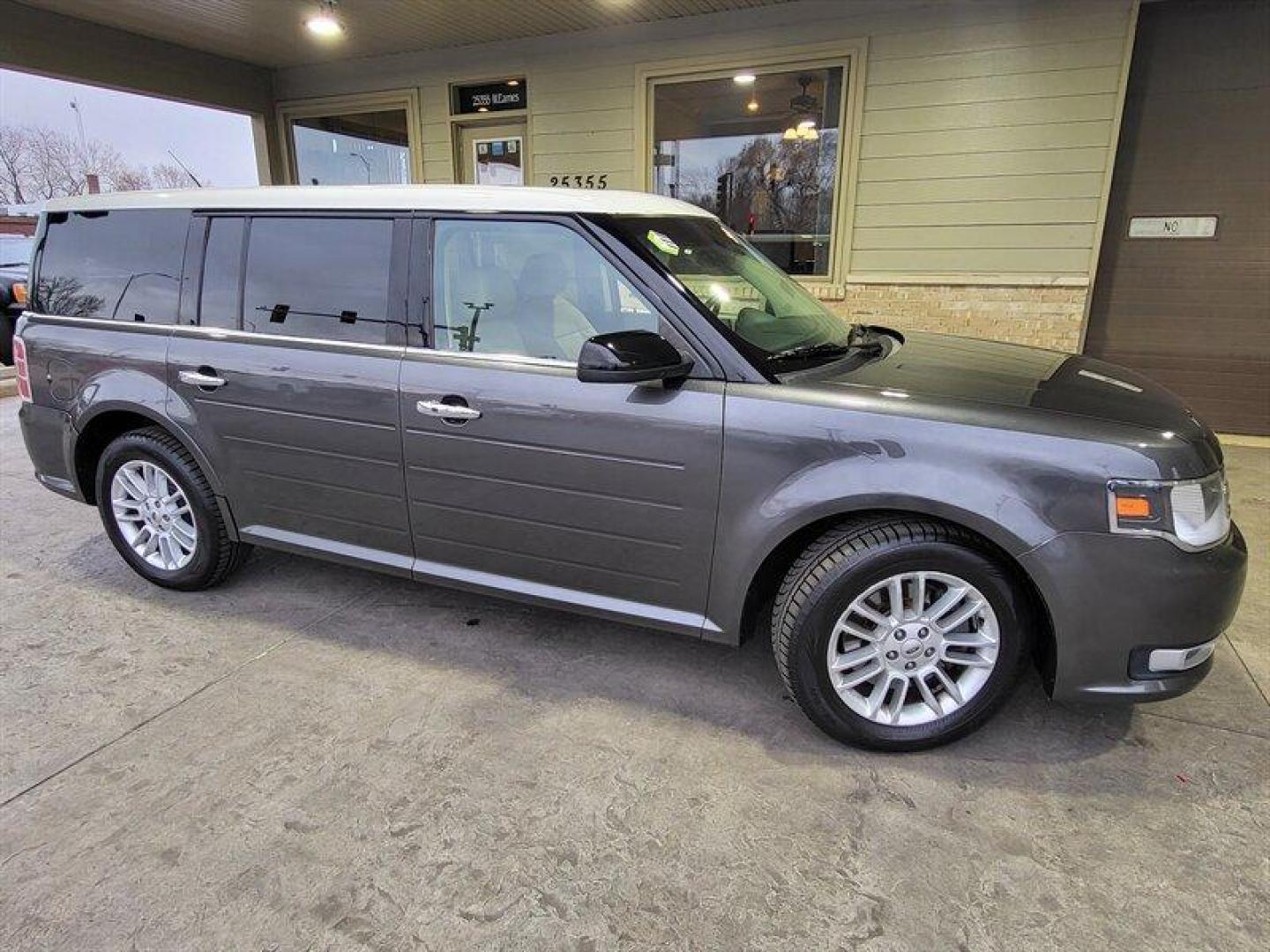 2015 Magnetic Metallic Ford Flex SEL (2FMHK6C85FB) with an 3.5L V6 287hp 254ft. engine, Automatic transmission, located at 25355 Eames Street, Channahon, IL, 60410, (815) 467-1807, 41.429108, -88.228432 - Photo#2