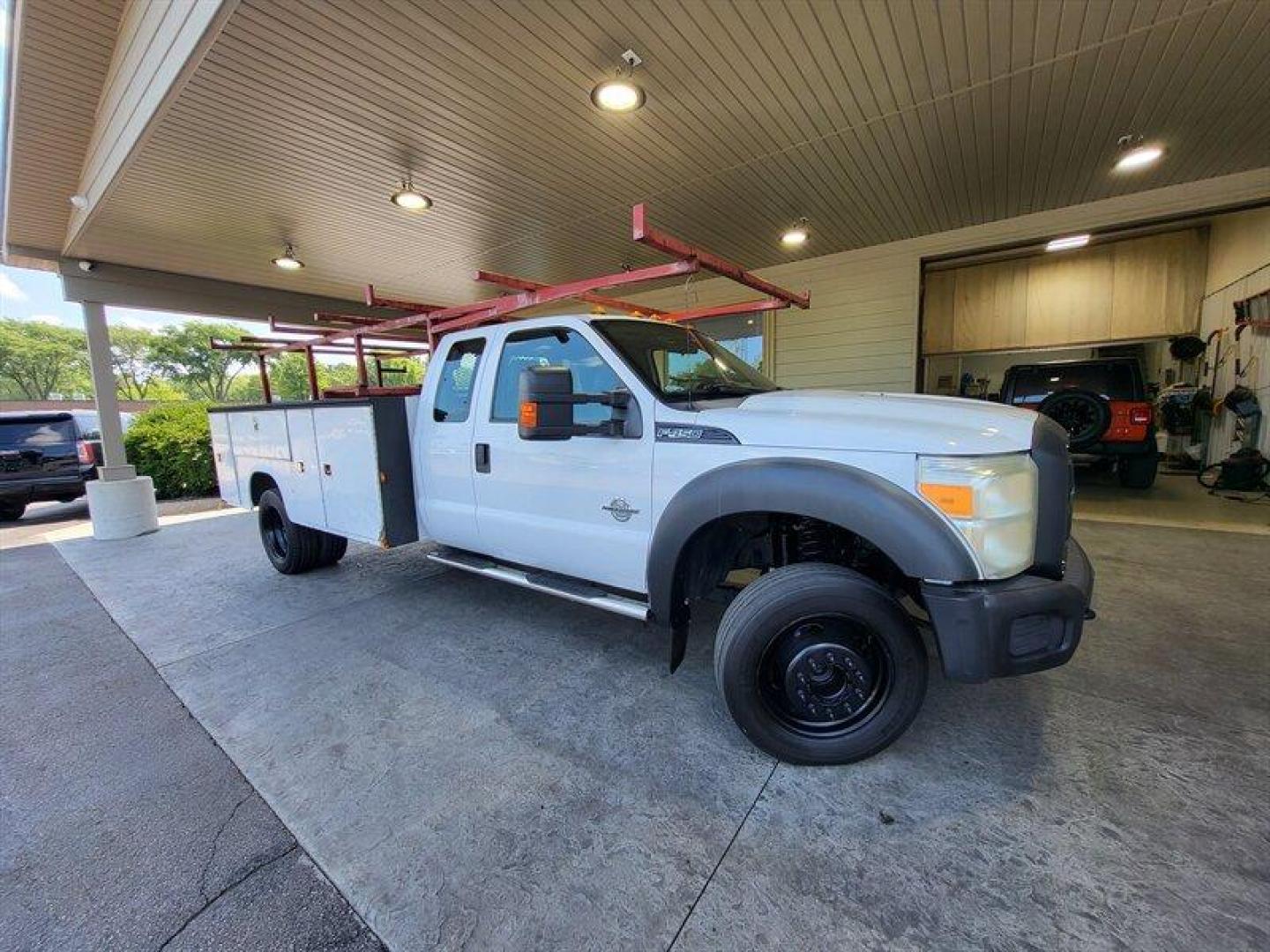 2013 White Ford F-450 XL DRW (1FD9X4GT8DE) with an 6.7 engine, Automatic transmission, located at 25355 Eames Street, Channahon, IL, 60410, (815) 467-1807, 41.429108, -88.228432 - ** PRICED TO MOVE, NEEDS SOME WORK. ** KNAPHEIDE BOX IS 11 FOTT LONG X 54 INCHES WIDE . RUNS AND DRIVES, AC DOESNT WORK, REAR SEAT REMOVED FOR POWER INVERTER, WHEEL BENT, STEERING WHEEL TORN, BOX HAS DAMAGE, HAS TUNER AND BEEN DELETED, RADIO WORKS BUT DISPLAY DOESN'T LIGHT UP. If you're ready for a - Photo#0