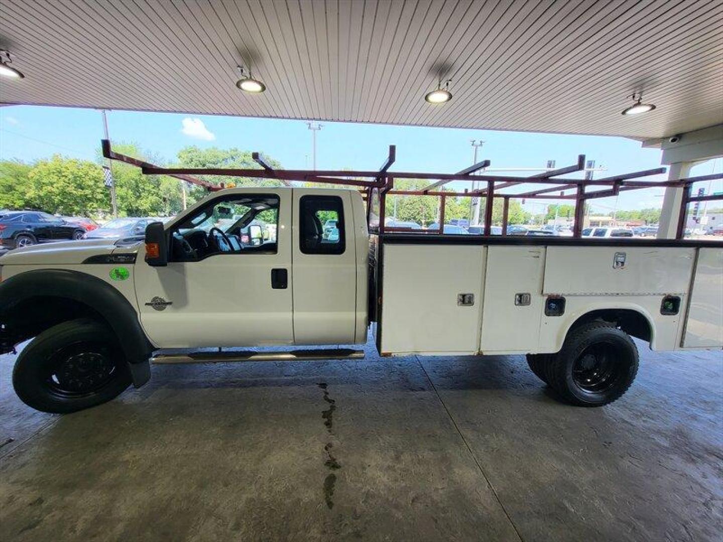 2013 White Ford F-450 XL DRW (1FD9X4GT8DE) with an 6.7 engine, Automatic transmission, located at 25355 Eames Street, Channahon, IL, 60410, (815) 467-1807, 41.429108, -88.228432 - ** PRICED TO MOVE, NEEDS SOME WORK. ** KNAPHEIDE BOX IS 11 FOTT LONG X 54 INCHES WIDE . RUNS AND DRIVES, AC DOESNT WORK, REAR SEAT REMOVED FOR POWER INVERTER, WHEEL BENT, STEERING WHEEL TORN, BOX HAS DAMAGE, HAS TUNER AND BEEN DELETED, RADIO WORKS BUT DISPLAY DOESN'T LIGHT UP. If you're ready for a - Photo#11