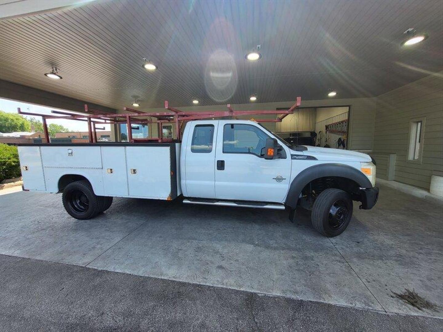 2013 White Ford F-450 XL DRW (1FD9X4GT8DE) with an 6.7 engine, Automatic transmission, located at 25355 Eames Street, Channahon, IL, 60410, (815) 467-1807, 41.429108, -88.228432 - ** PRICED TO MOVE, NEEDS SOME WORK. ** KNAPHEIDE BOX IS 11 FOTT LONG X 54 INCHES WIDE . RUNS AND DRIVES, AC DOESNT WORK, REAR SEAT REMOVED FOR POWER INVERTER, WHEEL BENT, STEERING WHEEL TORN, BOX HAS DAMAGE, HAS TUNER AND BEEN DELETED, RADIO WORKS BUT DISPLAY DOESN'T LIGHT UP. If you're ready for a - Photo#2