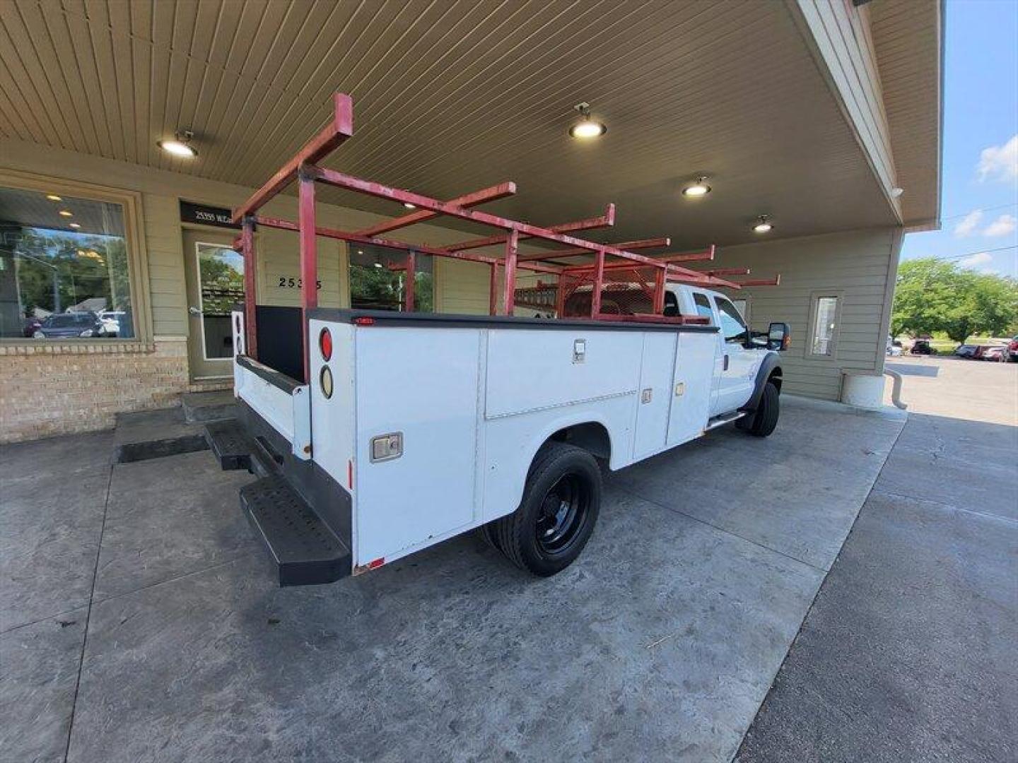 2013 White Ford F-450 XL DRW (1FD9X4GT8DE) with an 6.7 engine, Automatic transmission, located at 25355 Eames Street, Channahon, IL, 60410, (815) 467-1807, 41.429108, -88.228432 - ** PRICED TO MOVE, NEEDS SOME WORK. ** KNAPHEIDE BOX IS 11 FOTT LONG X 54 INCHES WIDE . RUNS AND DRIVES, AC DOESNT WORK, REAR SEAT REMOVED FOR POWER INVERTER, WHEEL BENT, STEERING WHEEL TORN, BOX HAS DAMAGE, HAS TUNER AND BEEN DELETED, RADIO WORKS BUT DISPLAY DOESN'T LIGHT UP. If you're ready for a - Photo#5