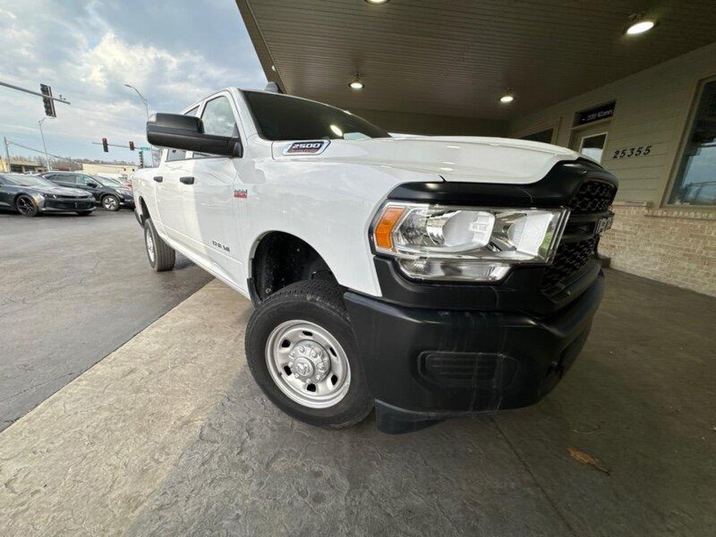 2021 Bright White Clear Coat RAM 2500 Tradesman (3C6UR5CJ1MG) with an HEMI 6.4L V8 410hp 429ft. lbs. engine, Automatic transmission, located at 25355 Eames Street, Channahon, IL, 60410, (815) 467-1807, 41.429108, -88.228432 - Photo#0