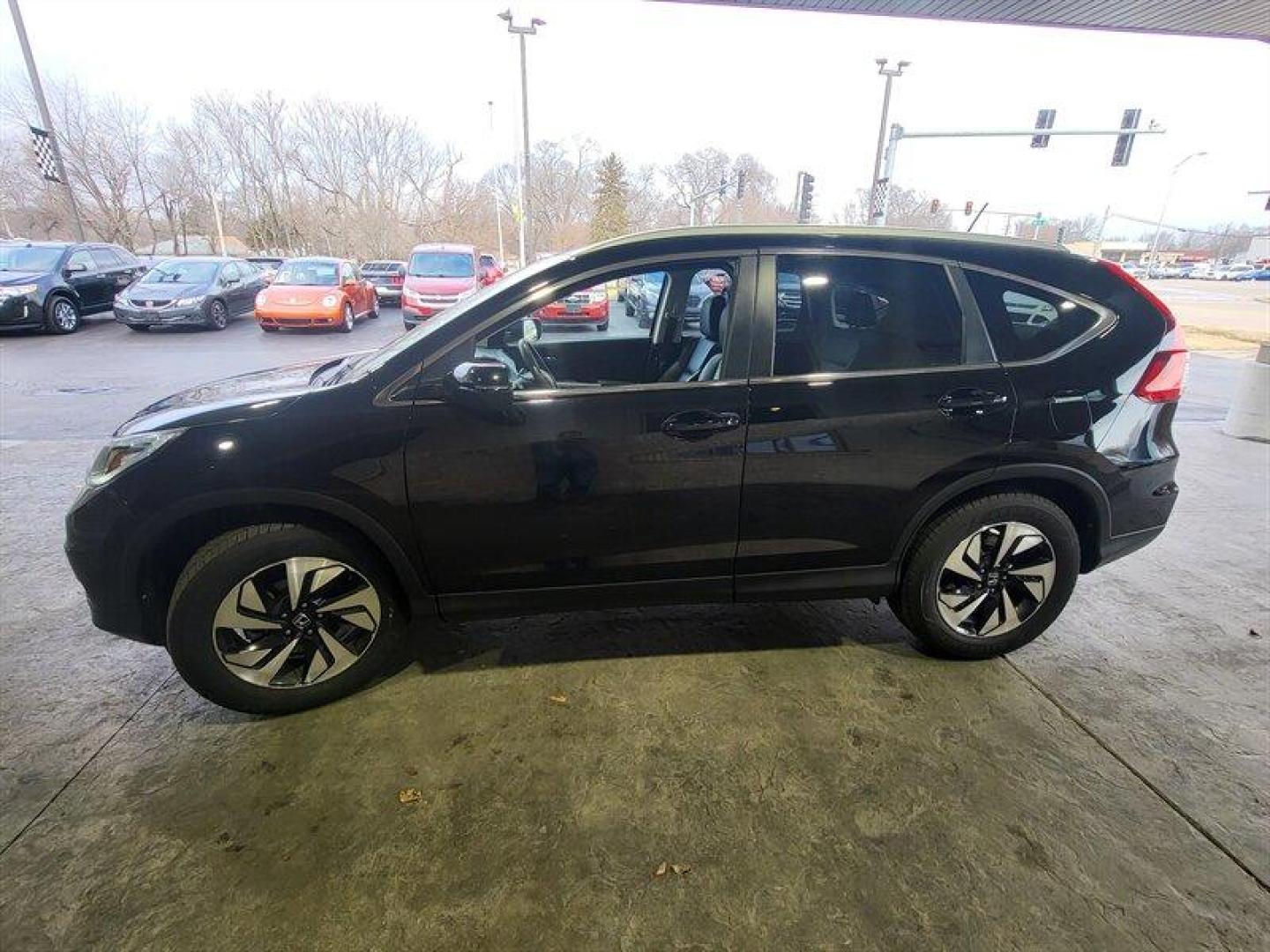 2016 Crystal Black Pearl Honda CR-V Touring (5J6RM4H97GL) with an 2.4L I4 185hp 181ft. lbs. engine, Automatic transmission, located at 25355 Eames Street, Channahon, IL, 60410, (815) 467-1807, 41.429108, -88.228432 - Photo#9