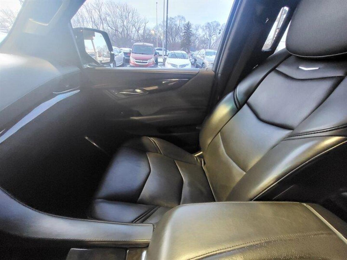 2018 Black Raven Cadillac Escalade Platinum Edition (1GYS4KKJ0JR) with an EcoTec3 6.2L V8 420hp 460ft. lbs. engine, Automatic transmission, located at 25355 Eames Street, Channahon, IL, 60410, (815) 467-1807, 41.429108, -88.228432 - Photo#12