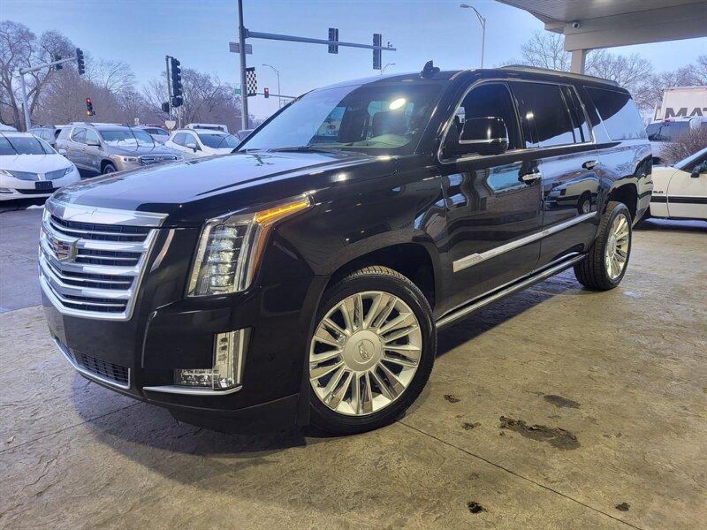 2018 Black Raven Cadillac Escalade Platinum Edition (1GYS4KKJ0JR) with an EcoTec3 6.2L V8 420hp 460ft. lbs. engine, Automatic transmission, located at 25355 Eames Street, Channahon, IL, 60410, (815) 467-1807, 41.429108, -88.228432 - Photo#6