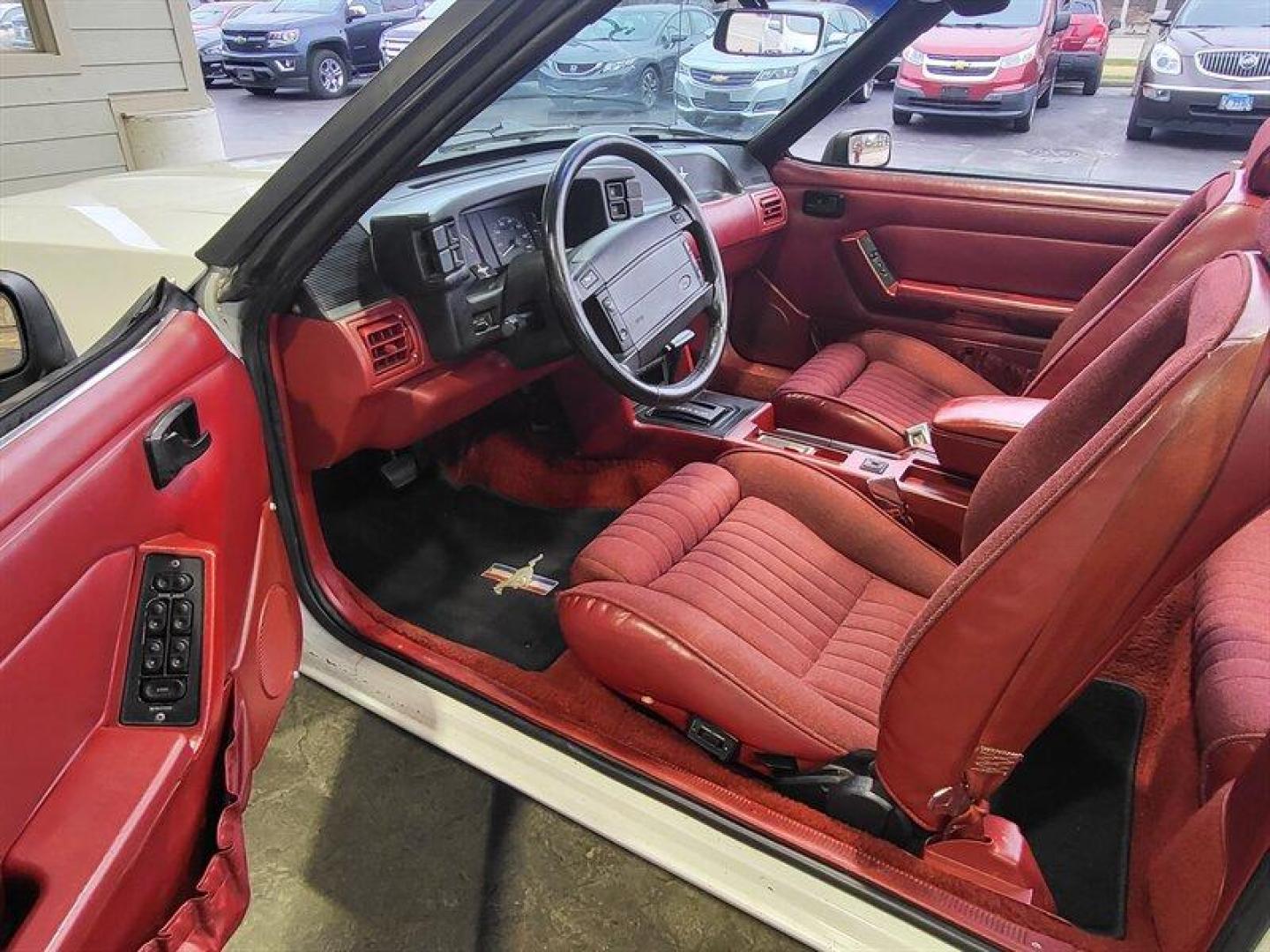 1991 Oxford White Ford Mustang LX (1FACP44E5MF) with an 5.0L NA V8 overhead valves (OHV) 16V engine, Automatic transmission, located at 25355 Eames Street, Channahon, IL, 60410, (815) 467-1807, 41.429108, -88.228432 - *WOW LOOK AT HOW CLEAN THIS CAR IS.* If you're ready for a different, no hassle and pleasant car buying experience, then give us a chance! We're breaking the standard Car Sales mold and making one of our very own you'll be sure to appreciate! So, why buy from Crase Auto Connection? Here's a simple a - Photo#14