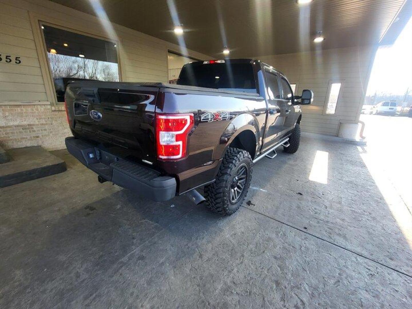 2018 Race Red Ford F-150 XLT (1FTEW1EP8JF) with an EcoBoost 2.7L Twin Turbo V6 325hp 400ft. lbs. engine, Automatic transmission, located at 25355 Eames Street, Channahon, IL, 60410, (815) 467-1807, 41.429108, -88.228432 - Introducing the 2018 Ford F-150 XLT - a true masterpiece of American engineering that delivers unparalleled power and performance. With its mighty EcoBoost 2.7L Twin Turbo V6 engine that boasts an impressive 325 horsepower and 400ft. lbs. of torque, this beast is ready to conquer any challenge that - Photo#4