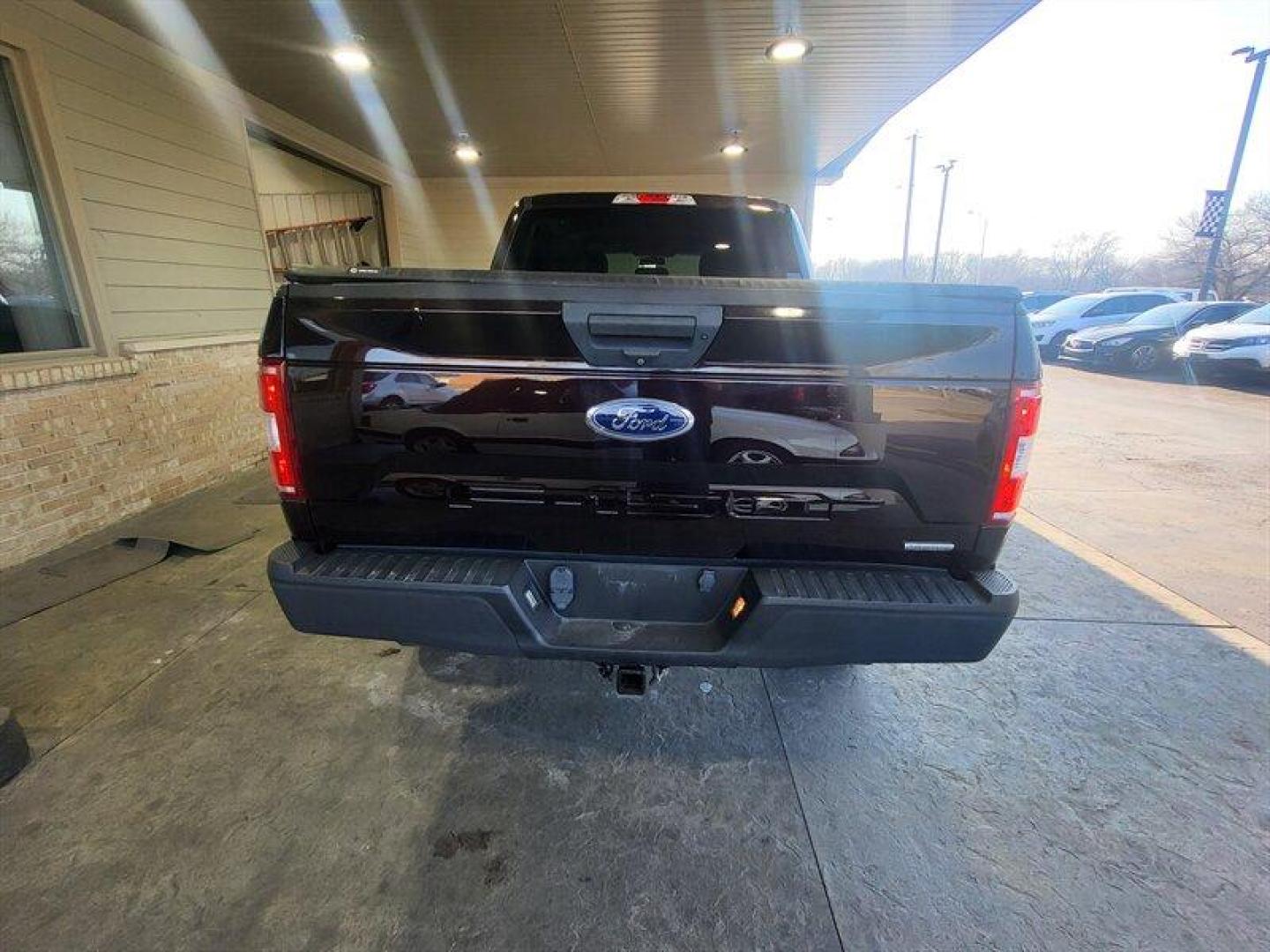 2018 Race Red Ford F-150 XLT (1FTEW1EP8JF) with an EcoBoost 2.7L Twin Turbo V6 325hp 400ft. lbs. engine, Automatic transmission, located at 25355 Eames Street, Channahon, IL, 60410, (815) 467-1807, 41.429108, -88.228432 - Introducing the 2018 Ford F-150 XLT - a true masterpiece of American engineering that delivers unparalleled power and performance. With its mighty EcoBoost 2.7L Twin Turbo V6 engine that boasts an impressive 325 horsepower and 400ft. lbs. of torque, this beast is ready to conquer any challenge that - Photo#5