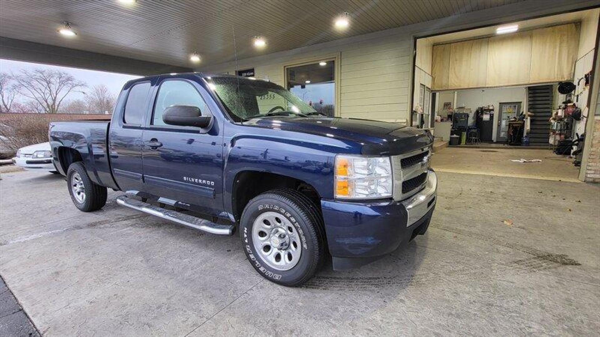 2011 Imperial Blue Metallic Chevrolet Silverado 1500 LS (1GCRCREA0BZ) with an Vortec 4.8L Flex Fuel V8 302hp 305ft. lbs. engine, Automatic transmission, located at 25355 Eames Street, Channahon, IL, 60410, (815) 467-1807, 41.429108, -88.228432 - Introducing the 2011 Chevrolet Silverado 1500 LS, the perfect truck for all your hauling and towing needs! This beast of a vehicle is powered by a mighty Vortec 4.8L Flex Fuel V8 engine that delivers an impressive 302 horsepower and 305 foot-pounds of torque, giving you the power and performance you - Photo#0