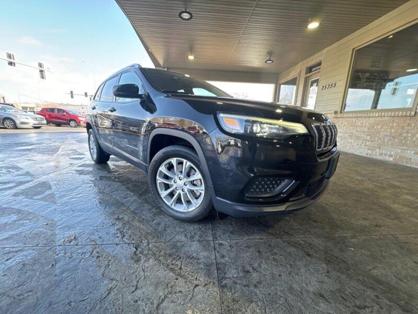 2021 Diamond Black Crystal Pearl Coat Jeep Cherokee Latitude (1C4PJLCB3MD) with an 2.4 engine, Automatic transmission, located at 25355 Eames Street, Channahon, IL, 60410, (815) 467-1807, 41.429108, -88.228432 - Introducing the 2021 Jeep Cherokee Latitude - the ultimate SUV designed to dominate the road! This beast is powered by a 2.4-liter engine that delivers unmatched power and performance, giving you the edge you need to conquer any terrain. With a fuel economy of 22 MPG in the city and an impressive 31 - Photo#0