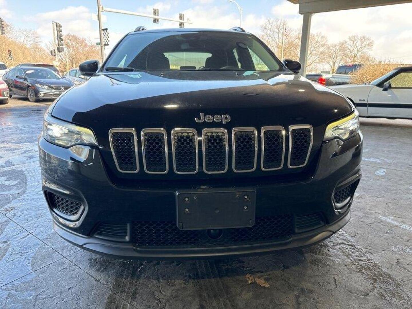 2021 Diamond Black Crystal Pearl Coat Jeep Cherokee Latitude (1C4PJLCB3MD) with an 2.4 engine, Automatic transmission, located at 25355 Eames Street, Channahon, IL, 60410, (815) 467-1807, 41.429108, -88.228432 - Introducing the 2021 Jeep Cherokee Latitude - the ultimate SUV designed to dominate the road! This beast is powered by a 2.4-liter engine that delivers unmatched power and performance, giving you the edge you need to conquer any terrain. With a fuel economy of 22 MPG in the city and an impressive 31 - Photo#9