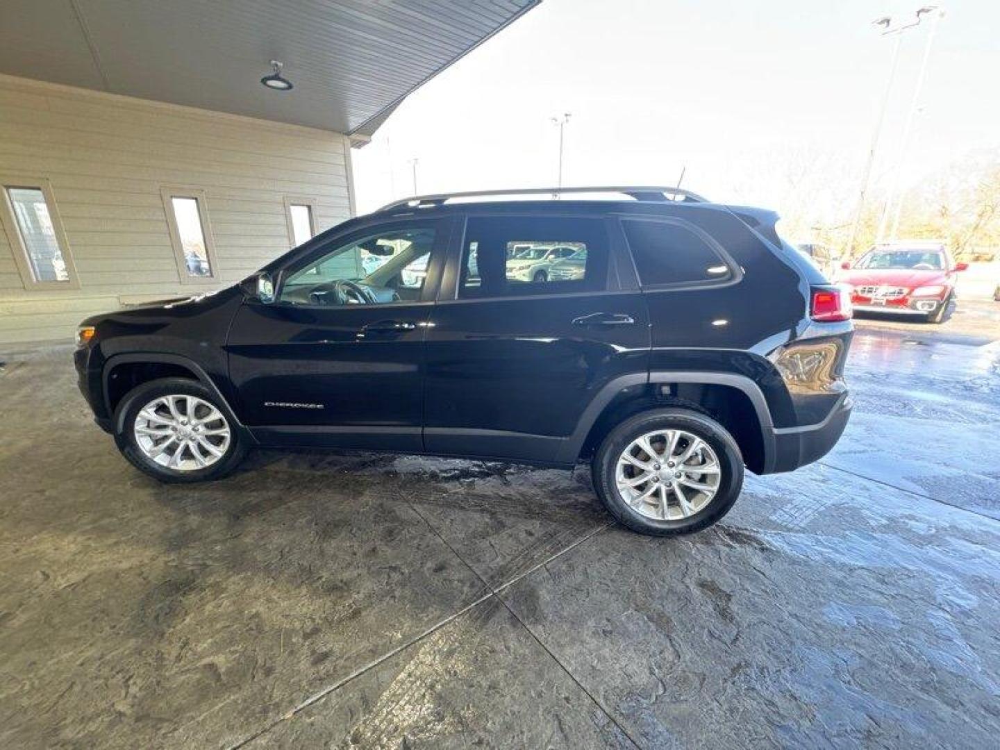 2021 Diamond Black Crystal Pearl Coat Jeep Cherokee Latitude (1C4PJLCB3MD) with an 2.4 engine, Automatic transmission, located at 25355 Eames Street, Channahon, IL, 60410, (815) 467-1807, 41.429108, -88.228432 - Introducing the 2021 Jeep Cherokee Latitude - the ultimate SUV designed to dominate the road! This beast is powered by a 2.4-liter engine that delivers unmatched power and performance, giving you the edge you need to conquer any terrain. With a fuel economy of 22 MPG in the city and an impressive 31 - Photo#7