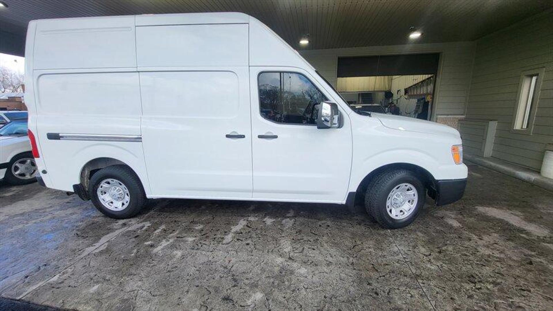 2016 Glacier White Nissan NV SV High Roof (1N6AF0LY2GN) with an 5.6L V8 317hp 385ft. lbs. engine, Automatic transmission, located at 25355 Eames Street, Channahon, IL, 60410, (815) 467-1807, 41.429108, -88.228432 - Photo#3