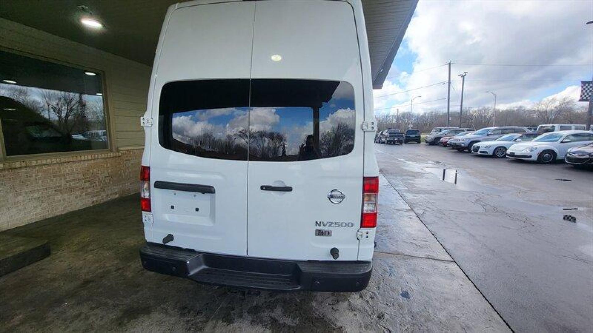 2016 Glacier White Nissan NV SV High Roof (1N6AF0LY2GN) with an 5.6L V8 317hp 385ft. lbs. engine, Automatic transmission, located at 25355 Eames Street, Channahon, IL, 60410, (815) 467-1807, 41.429108, -88.228432 - Photo#7