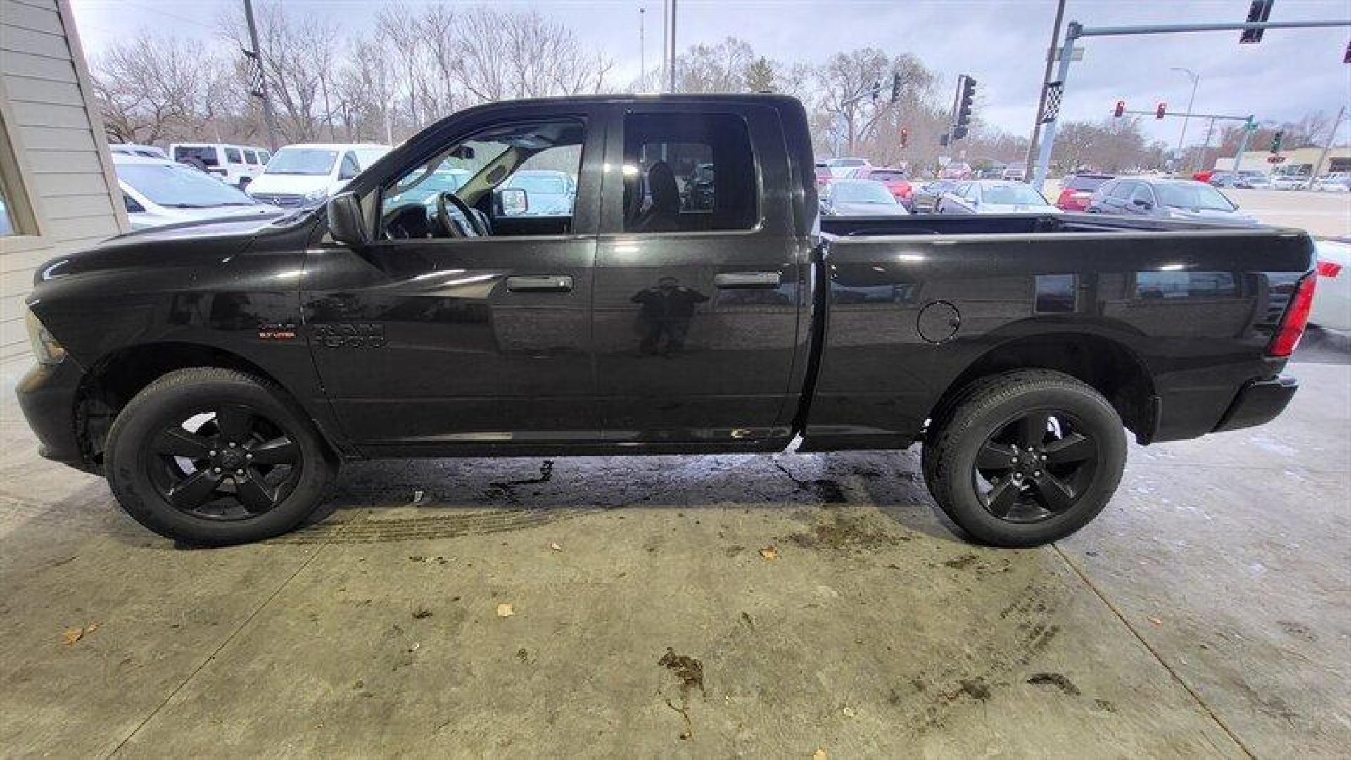 2017 Brilliant Black Crystal Pearl Coat RAM 1500 Express (1C6RR7FT2HS) with an HEMI 5.7L V8 395hp 410ft. lbs. engine, Automatic transmission, located at 25355 Eames Street, Channahon, IL, 60410, (815) 467-1807, 41.429108, -88.228432 - Looking for a truck that can handle anything you throw its way? Look no further than the 2017 RAM 1500 Express. This beast of a vehicle is powered by a HEMI 5.7L V8 engine that pumps out an impressive 395 horsepower and 410 ft. lbs. of torque. But it's not just about power. The RAM 1500 Express co - Photo#8