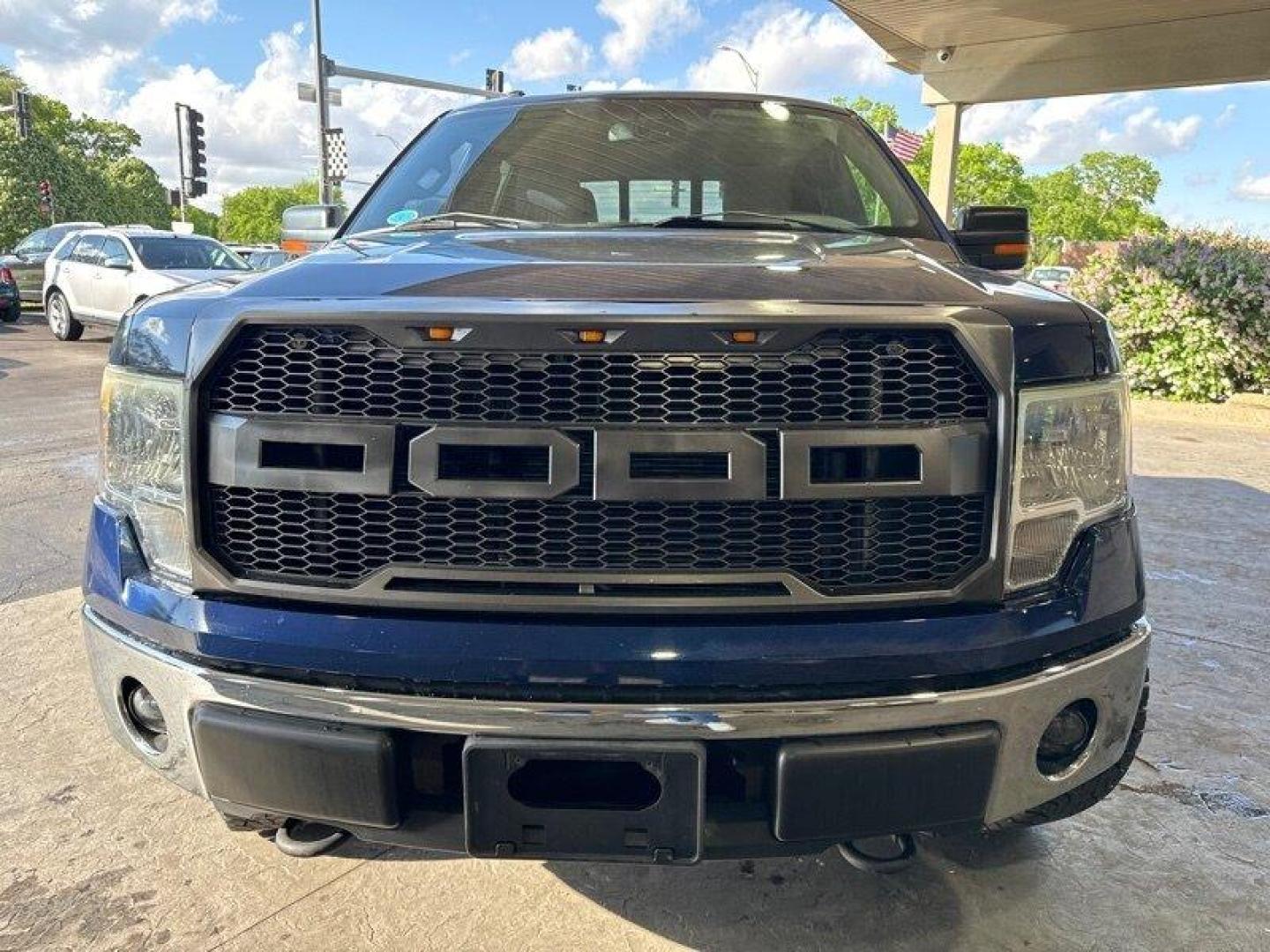 2010 Blue Flame Metallic Ford F-150 XLT (1FTEW1E89AF) with an 4.6L 3V V8 292hp 320ft. lbs. engine, Automatic transmission, located at 25355 Eames Street, Channahon, IL, 60410, (815) 467-1807, 41.429108, -88.228432 - Looking for a reliable and powerful truck that can handle all your heavy-duty tasks? Look no further than the 2010 Ford F-150 XLT! This beast of a truck is powered by a 4.6L 3V V8 engine that delivers an impressive 292 horsepower and 320 foot-pounds of torque, making it one of the most capable truck - Photo#7