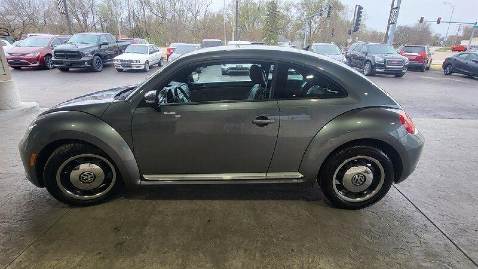 2012 Platinum Gray Metallic Volkswagen Beetle-Classic 2.5L (3VWJP7AT3CM) with an 2.5L I5 170hp 177ft. lbs. PZEV engine, Automatic transmission, located at 25355 Eames Street, Channahon, IL, 60410, (815) 467-1807, 41.429108, -88.228432 - Looking for a fun and stylish ride that's also fuel-efficient? Look no further than the 2012 Volkswagen Beetle-Classic 2.5L PZEV! With just under 96,000 miles on the odometer and an average of less than 8,000 miles driven per year, this car has plenty of life left in it. And with a fuel economy rati - Photo#10