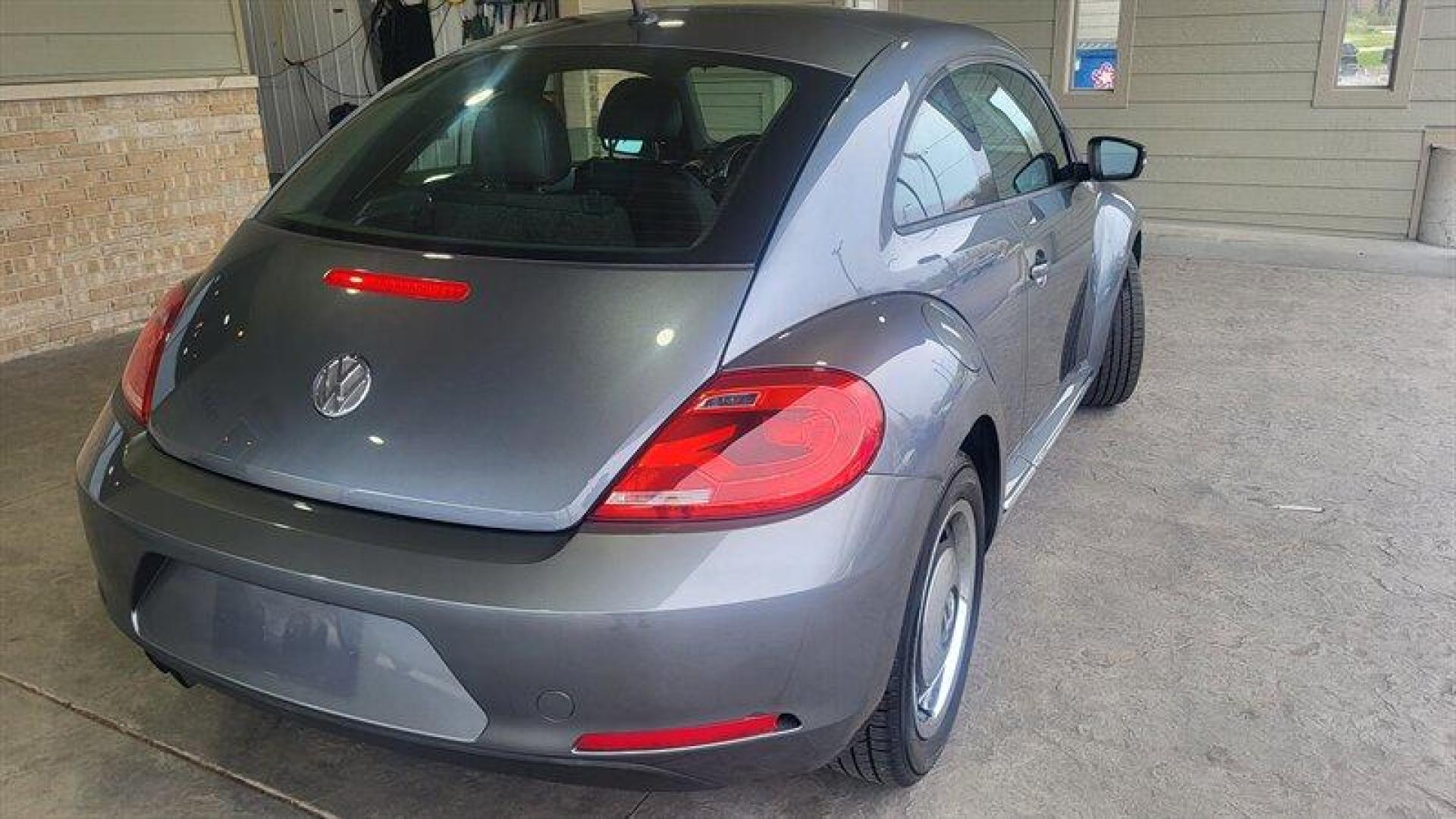 2012 Platinum Gray Metallic Volkswagen Beetle-Classic 2.5L (3VWJP7AT3CM) with an 2.5L I5 170hp 177ft. lbs. PZEV engine, Automatic transmission, located at 25355 Eames Street, Channahon, IL, 60410, (815) 467-1807, 41.429108, -88.228432 - Looking for a fun and stylish ride that's also fuel-efficient? Look no further than the 2012 Volkswagen Beetle-Classic 2.5L PZEV! With just under 96,000 miles on the odometer and an average of less than 8,000 miles driven per year, this car has plenty of life left in it. And with a fuel economy rati - Photo#6