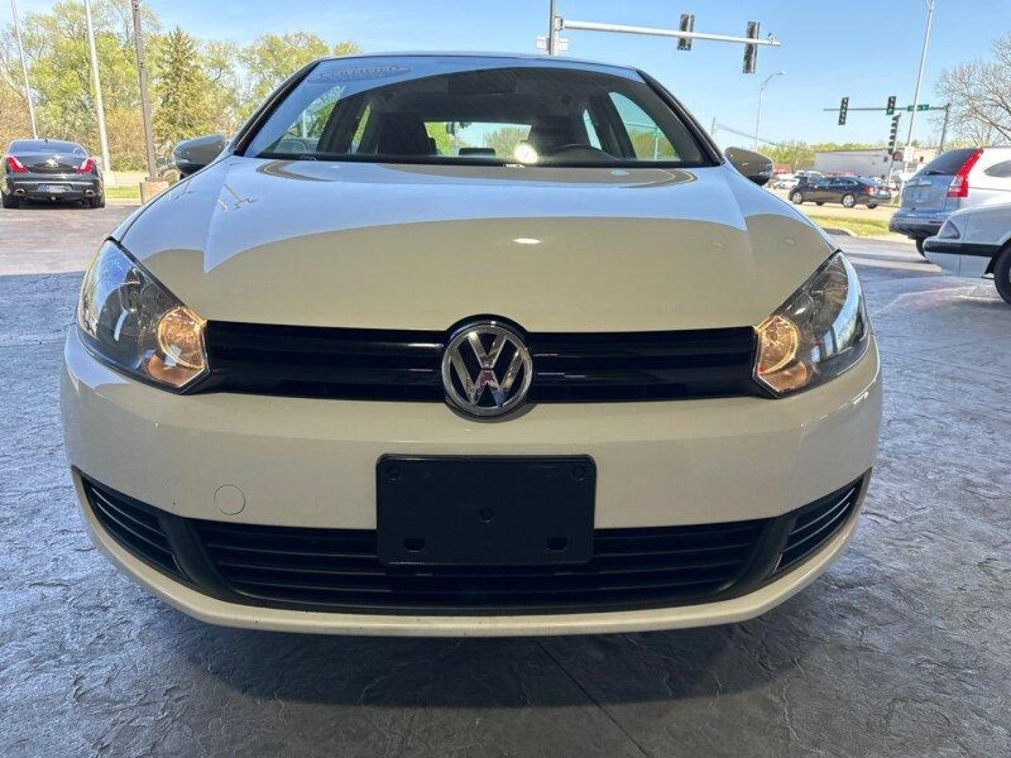 2011 Candy White Volkswagen Golf 2.5L (WVWBA7AJ8BW) with an 2.5L I5 170hp 177ft. lbs. engine, TipTronic transmission, located at 25355 Eames Street, Channahon, IL, 60410, (815) 467-1807, 41.429108, -88.228432 - Looking for a hot hatch with style, power, and great gas mileage? Look no further than the 2011 Volkswagen Golf 2.5L! This baby is powered by a 2.5L I5 engine that delivers a snappy 170 horsepower and 177 foot-pounds of torque. That means you'll get the performance you crave without sacrificing fuel - Photo#9