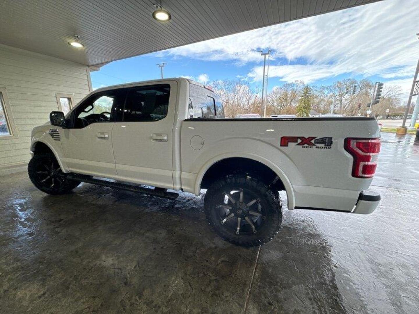 2019 Oxford White Ford F-150 XLT (1FTEW1E46KK) with an EcoBoost 3.5L Twin Turbo V6 375hp 470ft. lbs. engine, Automatic transmission, located at 25355 Eames Street, Channahon, IL, 60410, (815) 467-1807, 41.429108, -88.228432 - Photo#6