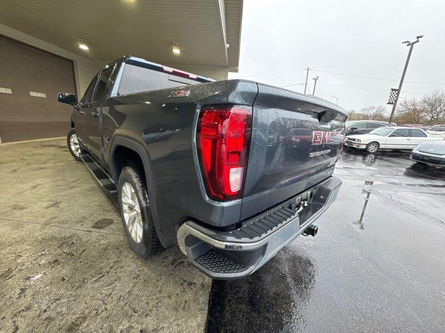 2020 Light Autumnwood Metallic GMC Sierra 1500 SLE (3GTU9BED2LG) with an EcoTec3 5.3L V8 355hp 383ft. lbs. engine, Automatic transmission, located at 25355 Eames Street, Channahon, IL, 60410, (815) 467-1807, 41.429108, -88.228432 - Photo#4