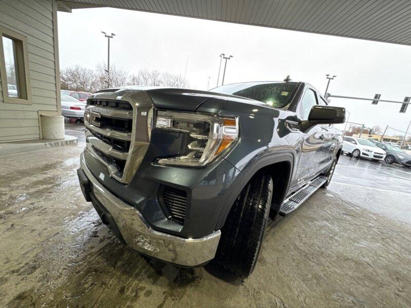 2020 Light Autumnwood Metallic GMC Sierra 1500 SLE (3GTU9BED2LG) with an EcoTec3 5.3L V8 355hp 383ft. lbs. engine, Automatic transmission, located at 25355 Eames Street, Channahon, IL, 60410, (815) 467-1807, 41.429108, -88.228432 - Photo#6