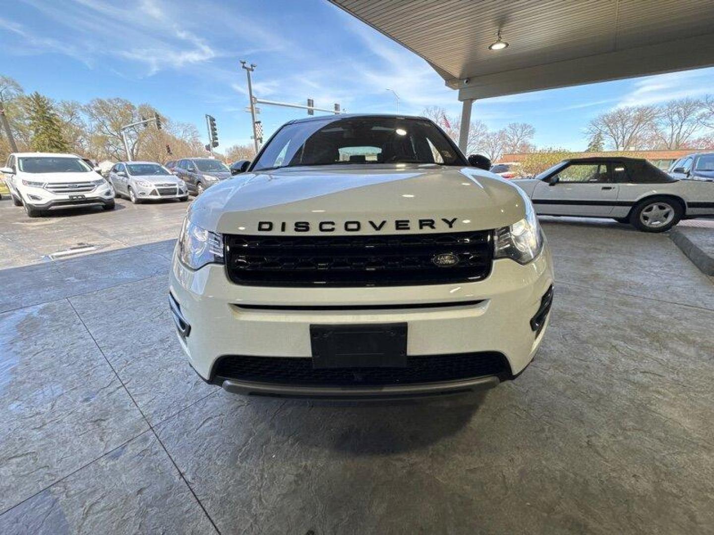 2017 Fuji White Land Rover Discovery Sport HSE (SALCR2BGXHH) with an 2.0L Turbo I4 240hp 250ft. lbs. engine, Automatic transmission, located at 25355 Eames Street, Channahon, IL, 60410, (815) 467-1807, 41.429108, -88.228432 - Photo#8