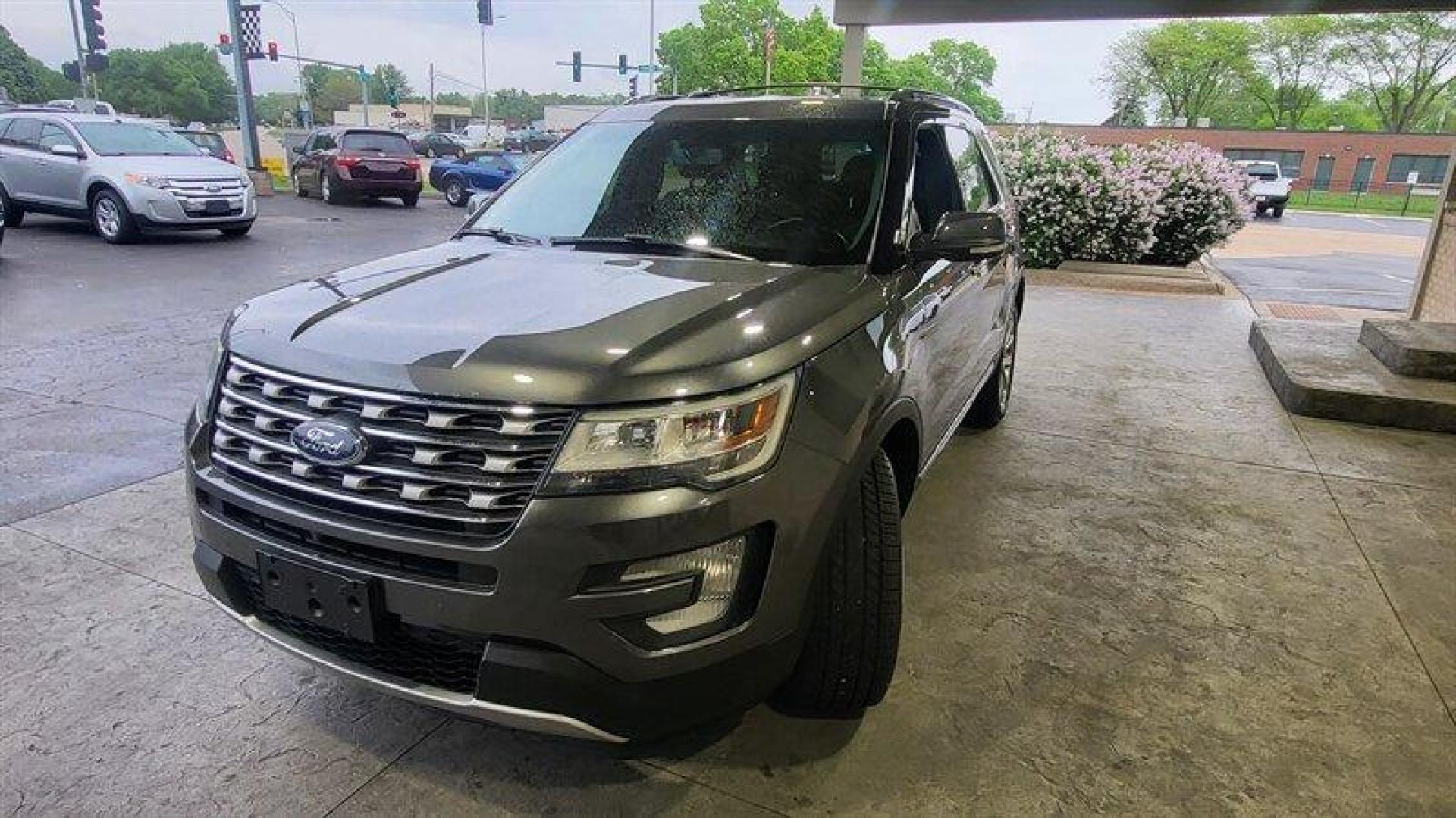 2016 Guard Ford Explorer Limited (1FM5K8F89GG) with an 3.5L V6 290hp 255ft. lbs. engine, Automatic transmission, located at 25355 Eames Street, Channahon, IL, 60410, (815) 467-1807, 41.429108, -88.228432 - Photo#9