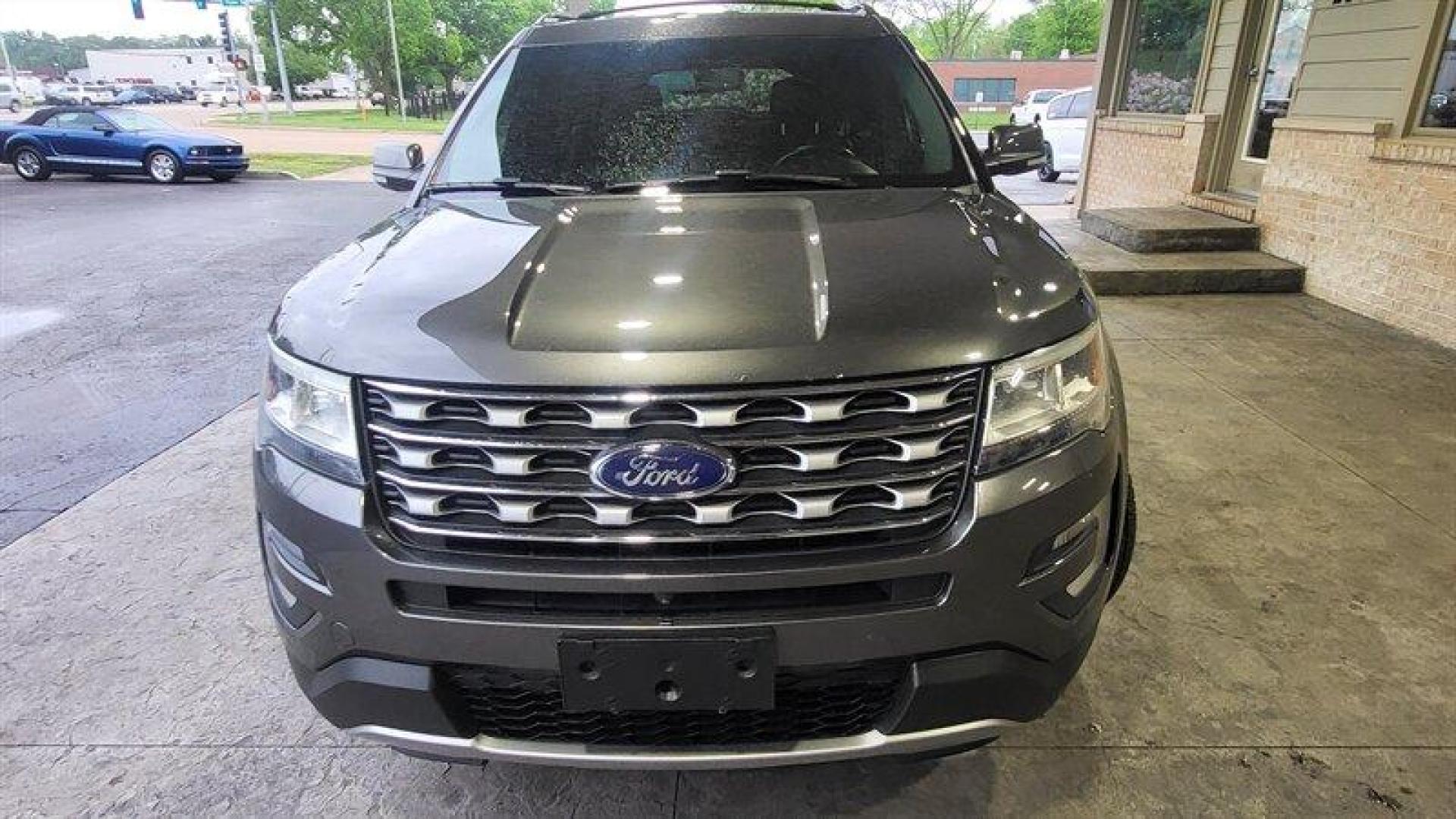 2016 Guard Ford Explorer Limited (1FM5K8F89GG) with an 3.5L V6 290hp 255ft. lbs. engine, Automatic transmission, located at 25355 Eames Street, Channahon, IL, 60410, (815) 467-1807, 41.429108, -88.228432 - Photo#10