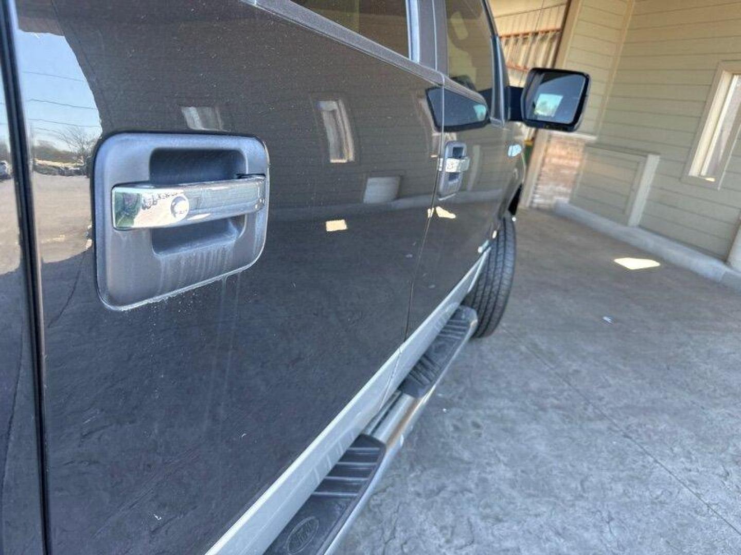 2013 Tuxedo Black Metallic Ford F-150 XLT (1FTFW1ET9DF) with an EcoBoost 3.5L Twin Turbo V6 365hp 420ft. lbs. engine, Automatic transmission, located at 25355 Eames Street, Channahon, IL, 60410, (815) 467-1807, 41.429108, -88.228432 - Looking for a powerful and reliable pickup truck that can handle all your heavy-duty needs? Look no further than the 2013 Ford F-150 XLT! This impressive truck is powered by a high-performance EcoBoost 3.5L Twin Turbo V6 engine, which delivers a whopping 365 horsepower and 420 ft-lbs. of torque. B - Photo#11