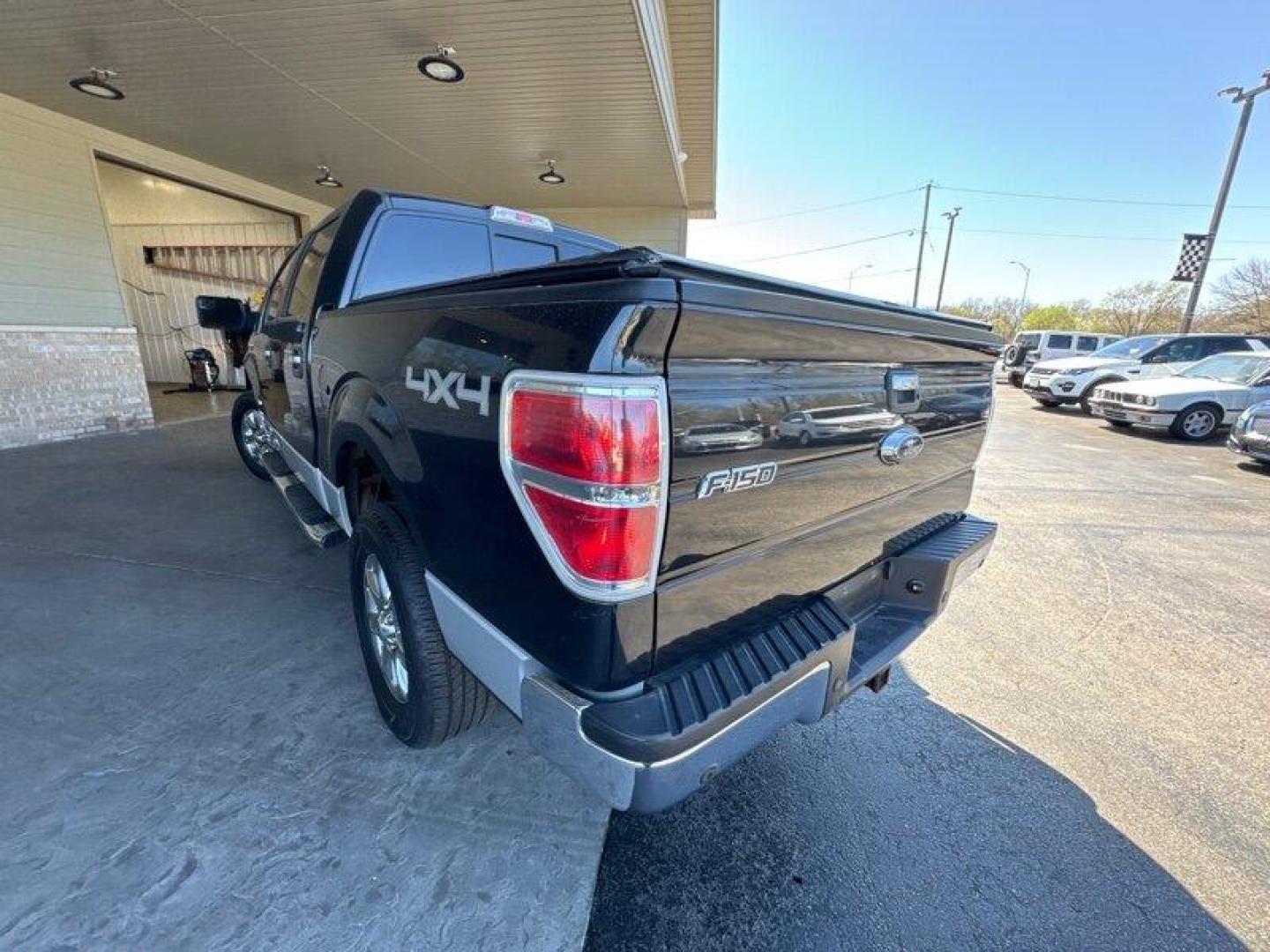 2013 Tuxedo Black Metallic Ford F-150 XLT (1FTFW1ET9DF) with an EcoBoost 3.5L Twin Turbo V6 365hp 420ft. lbs. engine, Automatic transmission, located at 25355 Eames Street, Channahon, IL, 60410, (815) 467-1807, 41.429108, -88.228432 - Looking for a powerful and reliable pickup truck that can handle all your heavy-duty needs? Look no further than the 2013 Ford F-150 XLT! This impressive truck is powered by a high-performance EcoBoost 3.5L Twin Turbo V6 engine, which delivers a whopping 365 horsepower and 420 ft-lbs. of torque. B - Photo#5