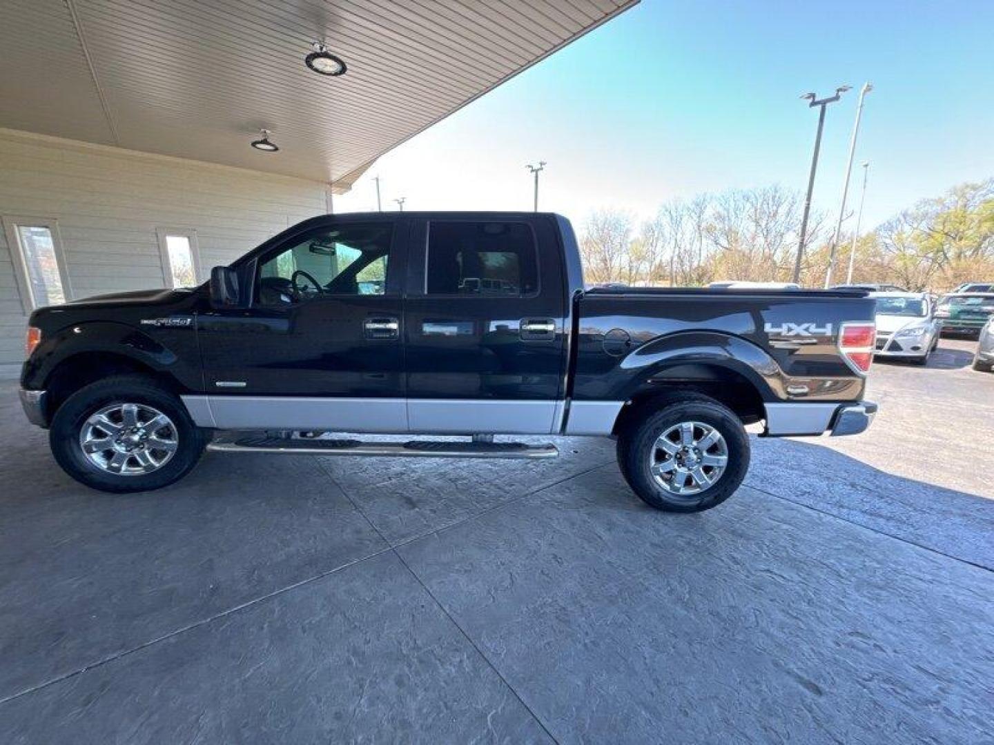 2013 Tuxedo Black Metallic Ford F-150 XLT (1FTFW1ET9DF) with an EcoBoost 3.5L Twin Turbo V6 365hp 420ft. lbs. engine, Automatic transmission, located at 25355 Eames Street, Channahon, IL, 60410, (815) 467-1807, 41.429108, -88.228432 - Looking for a powerful and reliable pickup truck that can handle all your heavy-duty needs? Look no further than the 2013 Ford F-150 XLT! This impressive truck is powered by a high-performance EcoBoost 3.5L Twin Turbo V6 engine, which delivers a whopping 365 horsepower and 420 ft-lbs. of torque. B - Photo#6