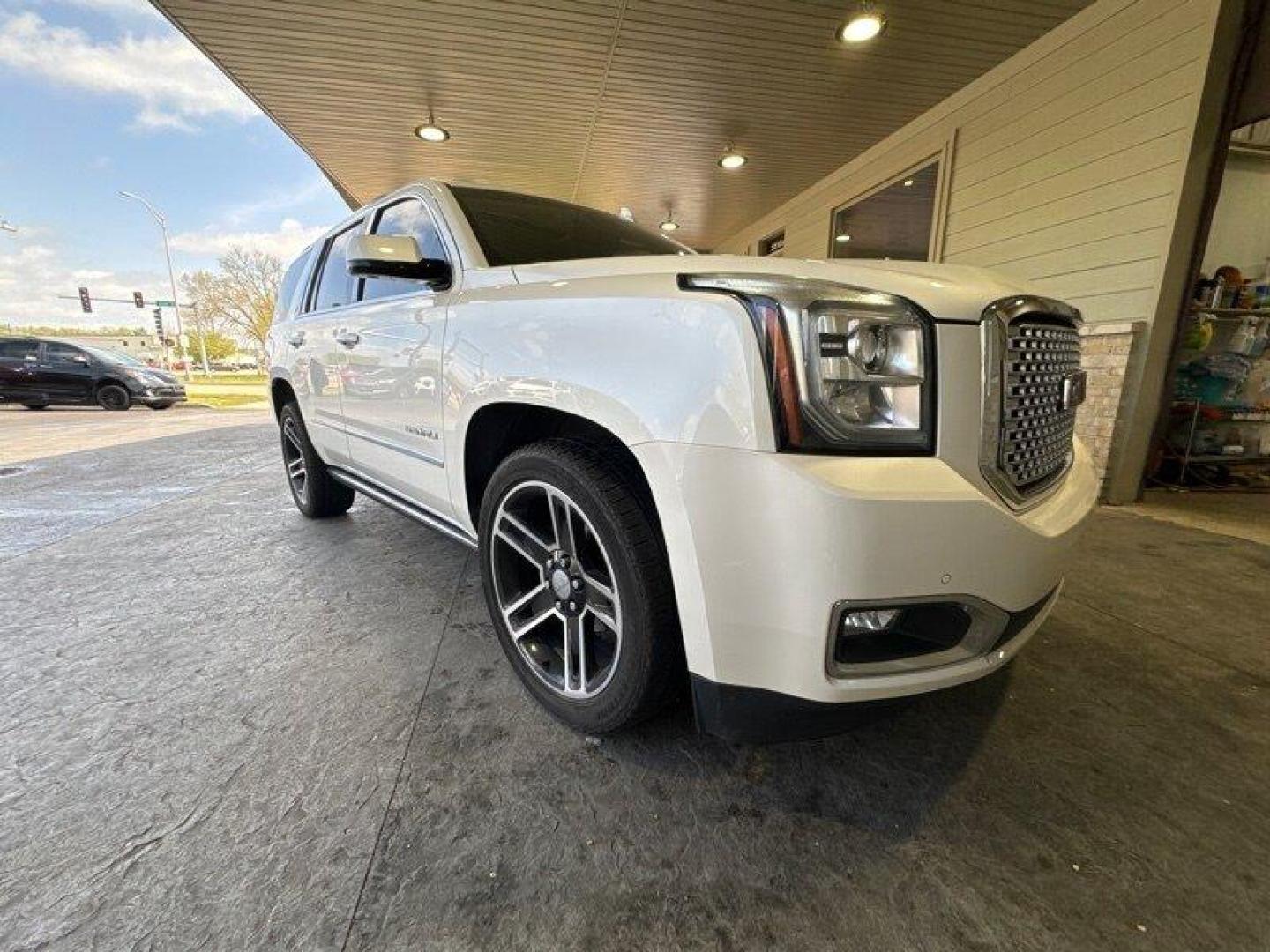 2015 Summit White GMC Yukon Denali (1GKS2CKJ8FR) with an EcoTec3 6.2L V8 420hp 460ft. lbs. engine, Automatic transmission, located at 25355 Eames Street, Channahon, IL, 60410, (815) 467-1807, 41.429108, -88.228432 - Photo#0