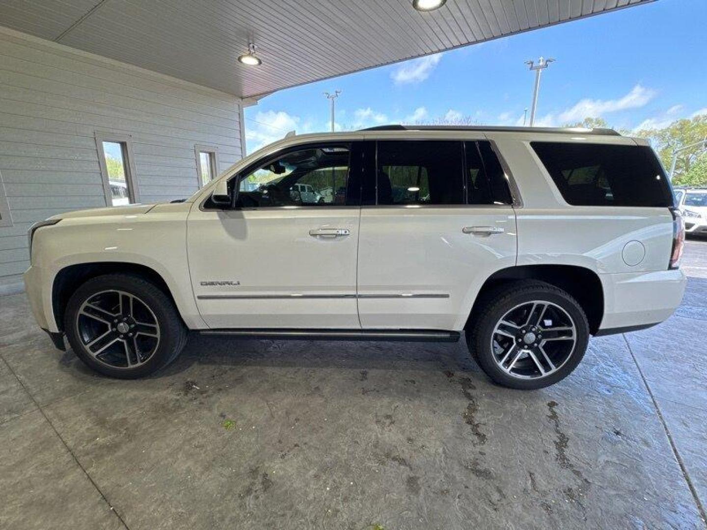 2015 Summit White GMC Yukon Denali (1GKS2CKJ8FR) with an EcoTec3 6.2L V8 420hp 460ft. lbs. engine, Automatic transmission, located at 25355 Eames Street, Channahon, IL, 60410, (815) 467-1807, 41.429108, -88.228432 - Photo#5