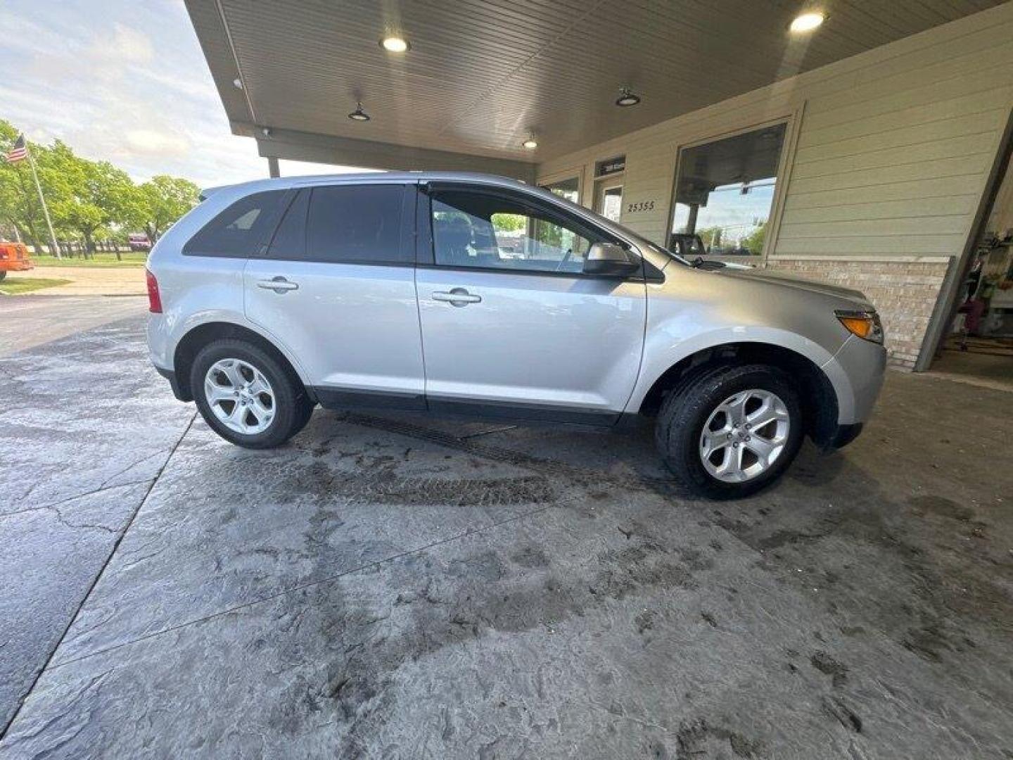 2013 Ingot Silver Metallic Ford Edge SEL (2FMDK4JC5DB) with an 3.5 engine, Automatic transmission, located at 25355 Eames Street, Channahon, IL, 60410, (815) 467-1807, 41.429108, -88.228432 - Looking for a car that's more fun than a clown car but won't break the bank? Then, let me introduce you to the 2013 Ford Edge SEL! This baby is powered by a 3.5 engine that will make you feel like you're driving a race car on the highway, but without the speeding tickets (unless you're really into t - Photo#1