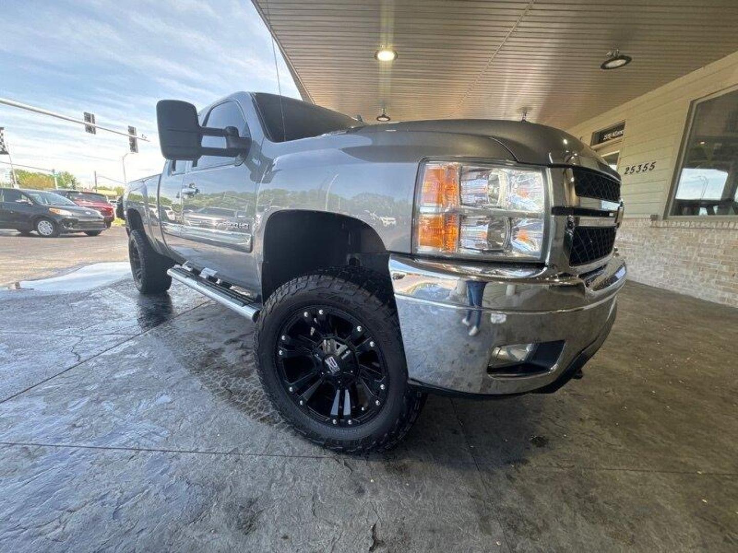 2013 Graystone Metallic Chevrolet Silverado 2500 LT (1GC2KXCG2DZ) with an 6.0L V8 360hp 380ft. lbs. engine, Automatic transmission, located at 25355 Eames Street, Channahon, IL, 60410, (815) 467-1807, 41.429108, -88.228432 - Photo#0