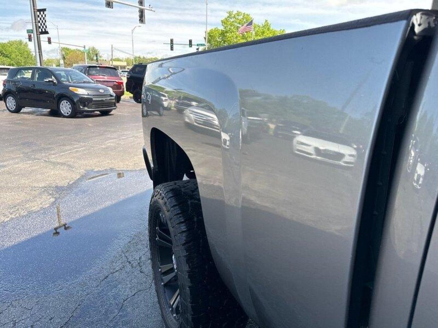 2013 Graystone Metallic Chevrolet Silverado 2500 LT (1GC2KXCG2DZ) with an 6.0L V8 360hp 380ft. lbs. engine, Automatic transmission, located at 25355 Eames Street, Channahon, IL, 60410, (815) 467-1807, 41.429108, -88.228432 - Photo#11