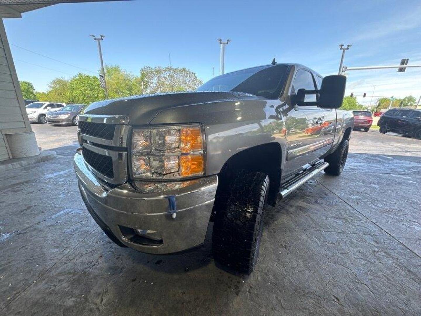 2013 Graystone Metallic Chevrolet Silverado 2500 LT (1GC2KXCG2DZ) with an 6.0L V8 360hp 380ft. lbs. engine, Automatic transmission, located at 25355 Eames Street, Channahon, IL, 60410, (815) 467-1807, 41.429108, -88.228432 - Photo#6