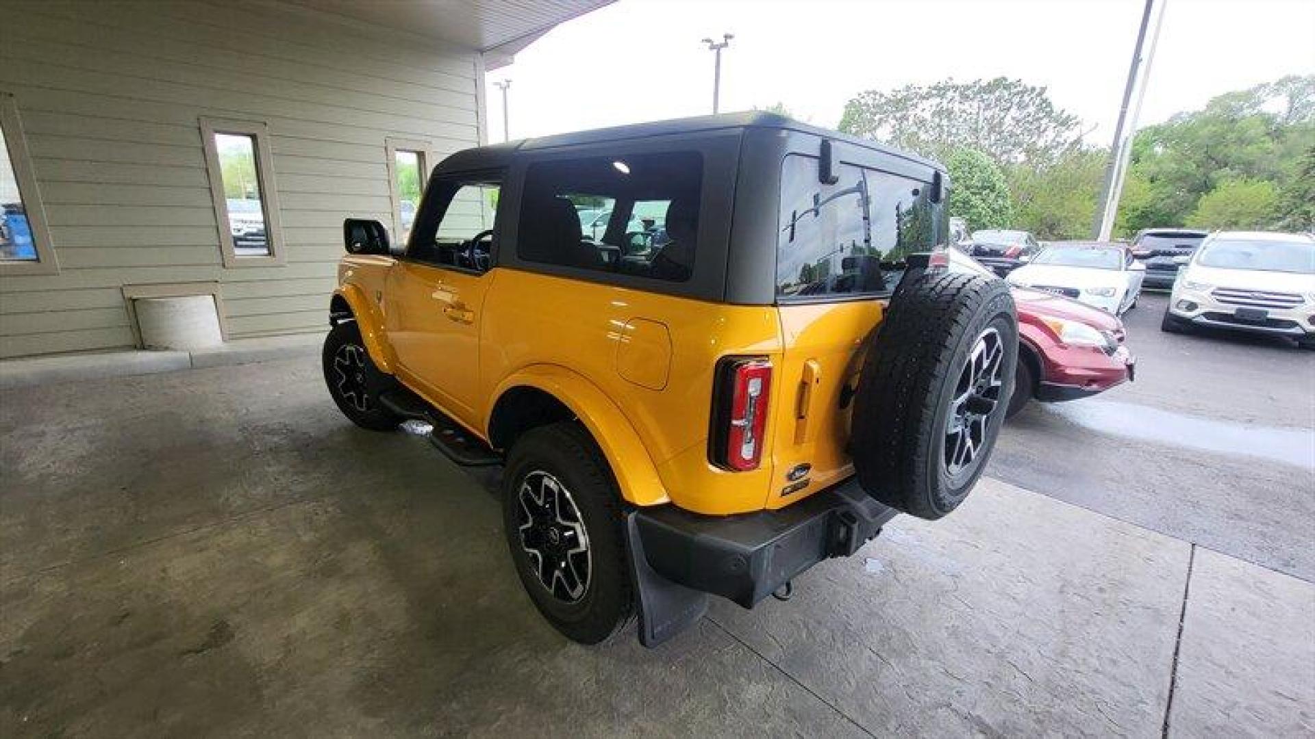 2021 Cyber Orange Metallic Tri-Coat Ford Bronco Outer Banks (1FMDE5CH5ML) with an EcoBoost 2.3L Turbo I4 275hp 315ft. lbs. engine, Automatic transmission, located at 25355 Eames Street, Channahon, IL, 60410, (815) 467-1807, 41.429108, -88.228432 - Photo#6