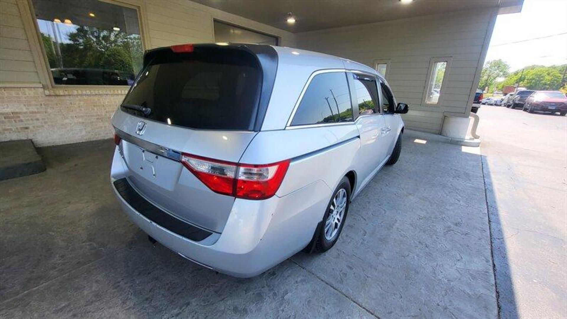 2012 Alabaster Silver Metallic Honda Odyssey EX-L (5FNRL5H68CB) with an 3.5L V6 248hp 250ft. lbs. engine, Automatic transmission, located at 25355 Eames Street, Channahon, IL, 60410, (815) 467-1807, 41.429108, -88.228432 - Ladies and gentlemen, have we got a minivan for you! It's the 2012 Honda Odyssey EX-L, and it's ready to take you and your crew on some seriously epic road trips. Under the hood, this bad boy is powered by a 3.5L V6 engine that cranks out a whopping 248 horsepower and 250 foot-pounds of torque. You - Photo#4