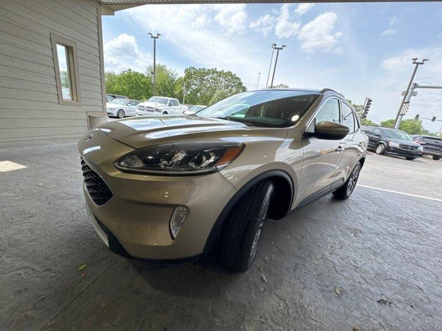 2020 Desert Gold Ford Escape SEL (1FMCU0H6XLU) with an EcoBoost 1.5L Turbo I3 181hp 190ft. lbs. engine, Automatic transmission, located at 25355 Eames Street, Channahon, IL, 60410, (815) 467-1807, 41.429108, -88.228432 - Photo#7