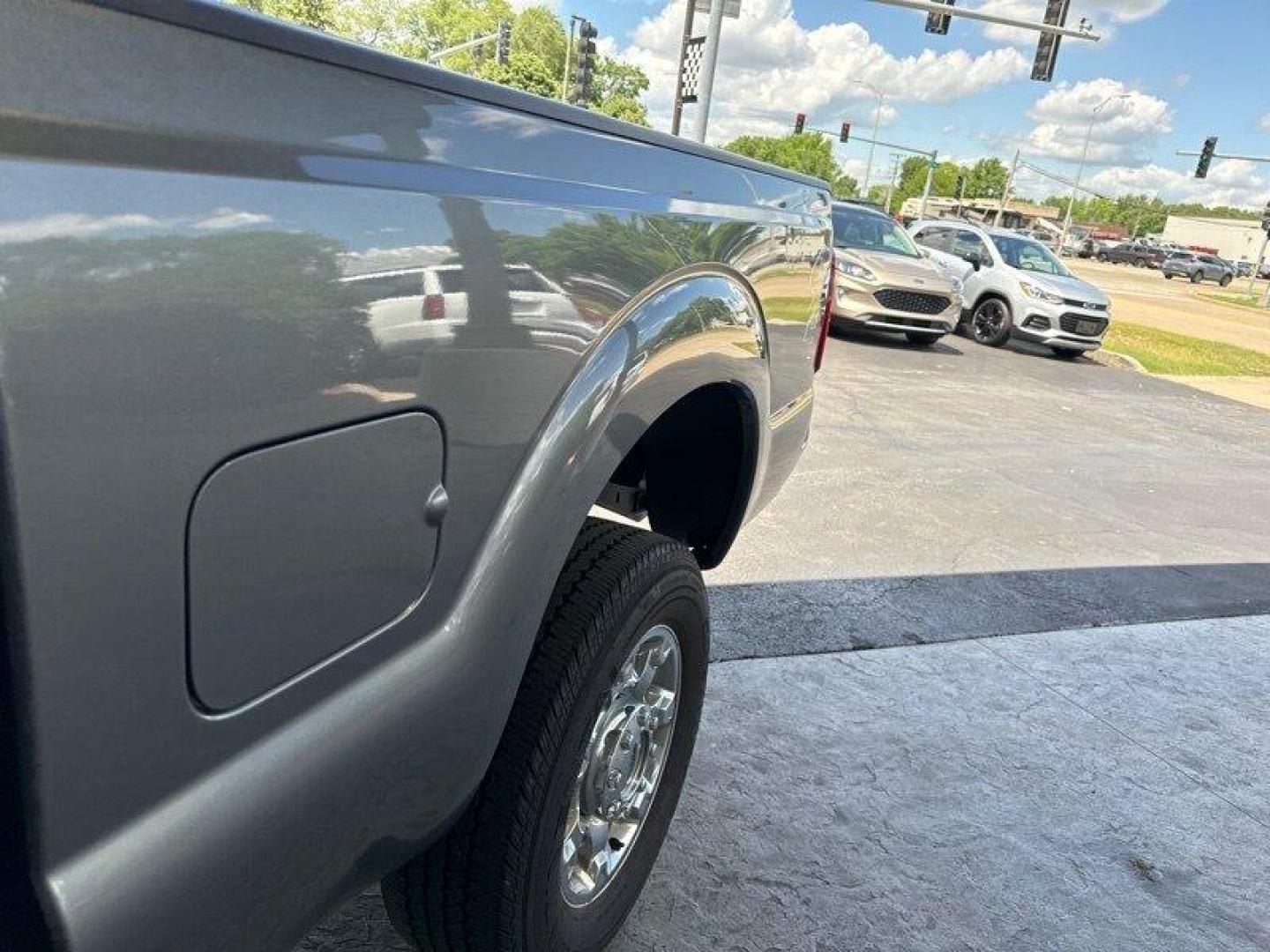 2014 Ingot Silver Metallic Ford F-250 XLT (1FT7W2B62EE) with an 6.2L Flex Fuel V8 385hp 405ft. lbs. engine, Automatic transmission, located at 25355 Eames Street, Channahon, IL, 60410, (815) 467-1807, 41.429108, -88.228432 - Photo#10