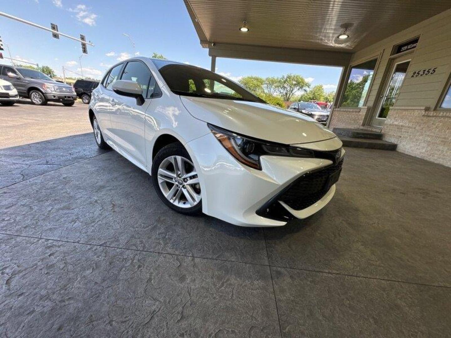 2019 Blizzard Pearl Toyota Corolla Hatchback SE (JTNK4RBE7K3) with an 2.0L I4 168hp 151ft. lbs. engine, Automatic transmission, located at 25355 Eames Street, Channahon, IL, 60410, (815) 467-1807, 41.429108, -88.228432 - Looking for a car that's both sporty and practical? Look no further than the 2019 Toyota Corolla Hatchback SE! This vehicle packs a punch with its 2.0L I4 engine, producing an impressive 168 horsepower and 151 ft. lbs. of torque. But it's not just about power - the Corolla Hatchback also boasts an - Photo#0