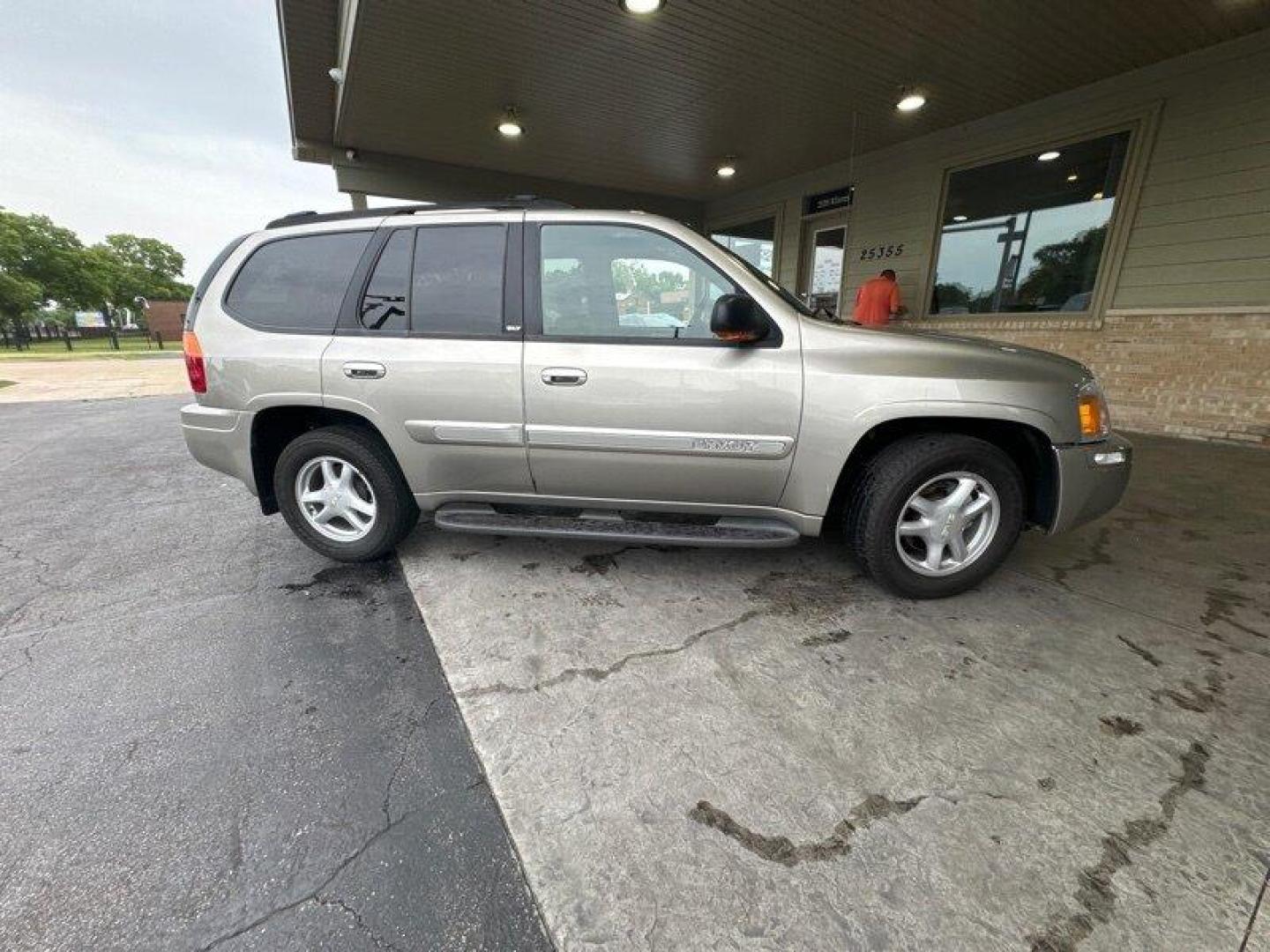 2003 Pewter Metallic GMC Envoy SLT (1GKDT13S932) with an 4.2L I6 275hp 275ft. lbs. engine, Automatic transmission, located at 25355 Eames Street, Channahon, IL, 60410, (815) 467-1807, 41.429108, -88.228432 - Photo#1