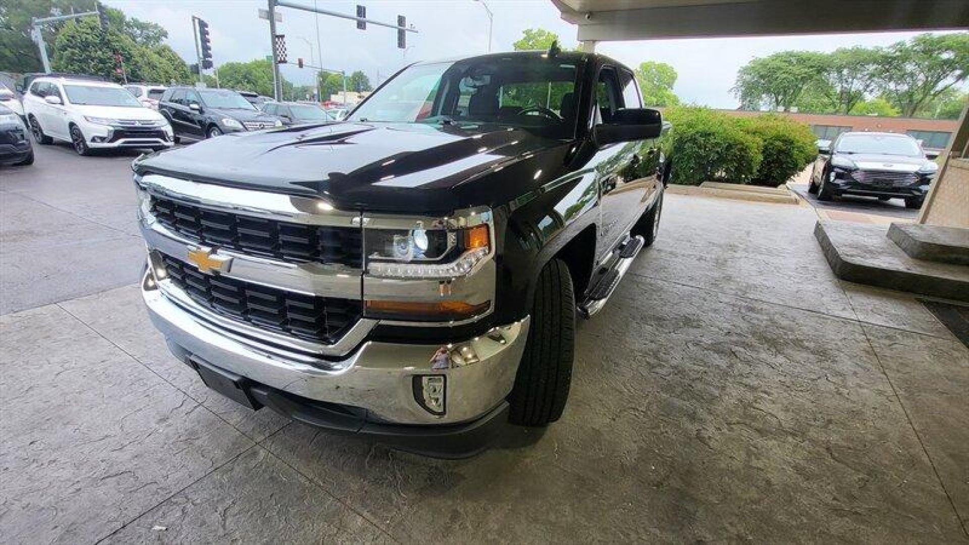 2018 Black Chevrolet Silverado 1500 LT LT1 (1GCRCREHXJZ) with an EcoTec3 4.3L Flex Fuel V6 285hp 305ft. lbs. engine, Automatic transmission, located at 25355 Eames Street, Channahon, IL, 60410, (815) 467-1807, 41.429108, -88.228432 - Photo#12