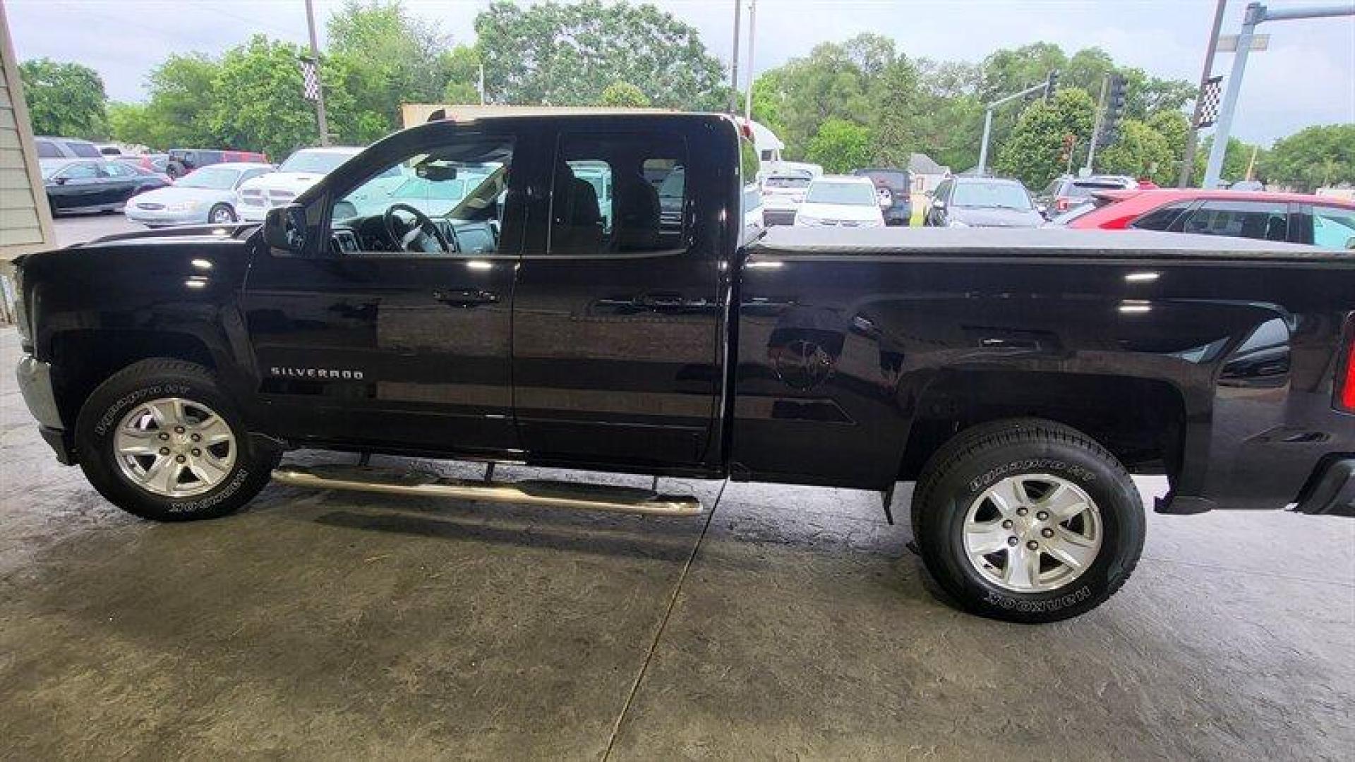 2018 Black Chevrolet Silverado 1500 LT LT1 (1GCRCREHXJZ) with an EcoTec3 4.3L Flex Fuel V6 285hp 305ft. lbs. engine, Automatic transmission, located at 25355 Eames Street, Channahon, IL, 60410, (815) 467-1807, 41.429108, -88.228432 - Introducing the 2018 Chevrolet Silverado 1500 LT - the perfect combination of power, performance, and style. Equipped with a robust EcoTec3 4.3L Flex Fuel V6 engine, this vehicle generates an impressive 285 horsepower and 305 ft-lbs of torque, making it one of the most capable trucks in its class. - Photo#9